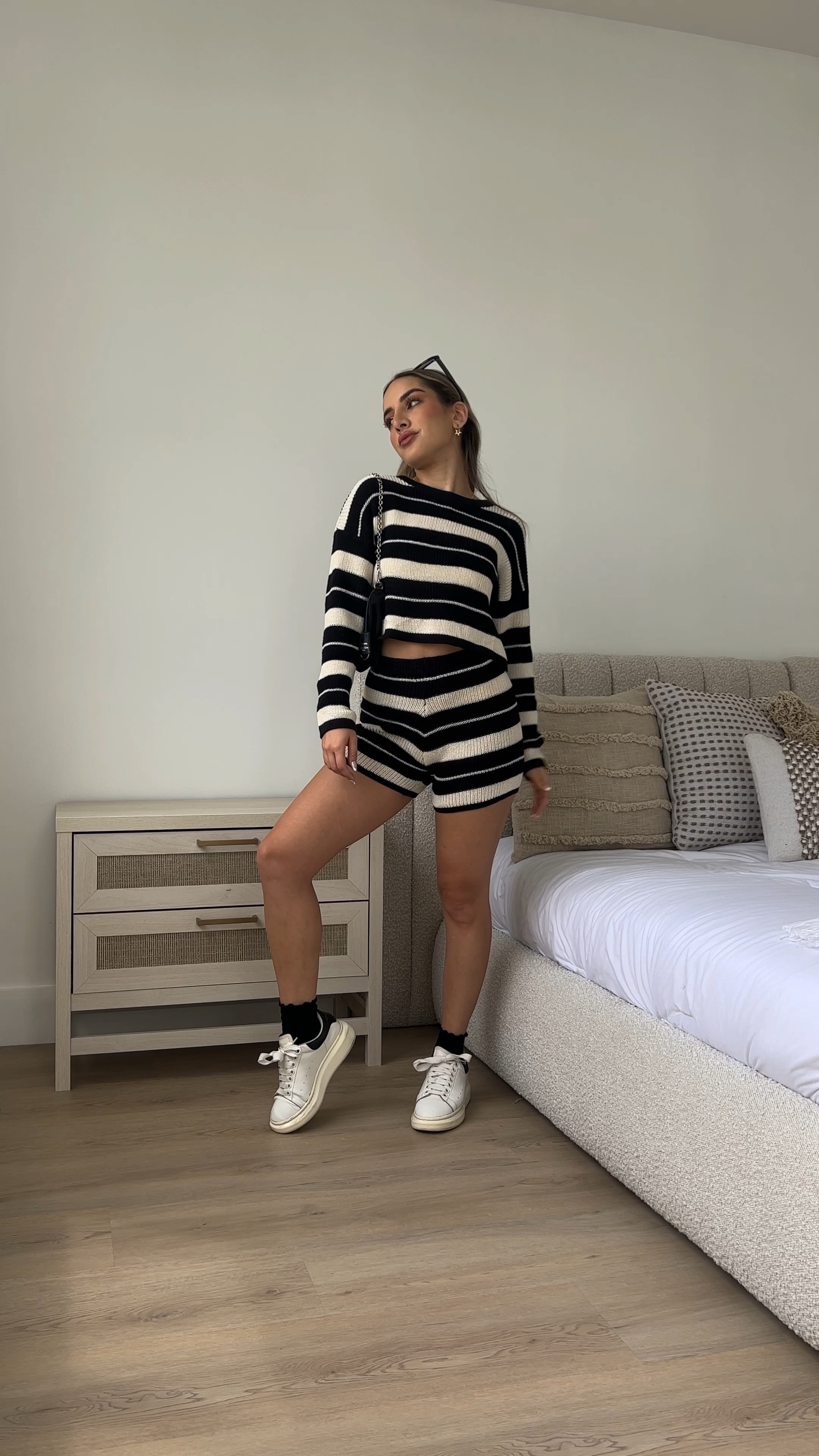 Comfy but cute Amazon set🖤🤌🏻

#LTKhome #LTKVideo #LTKstyletip