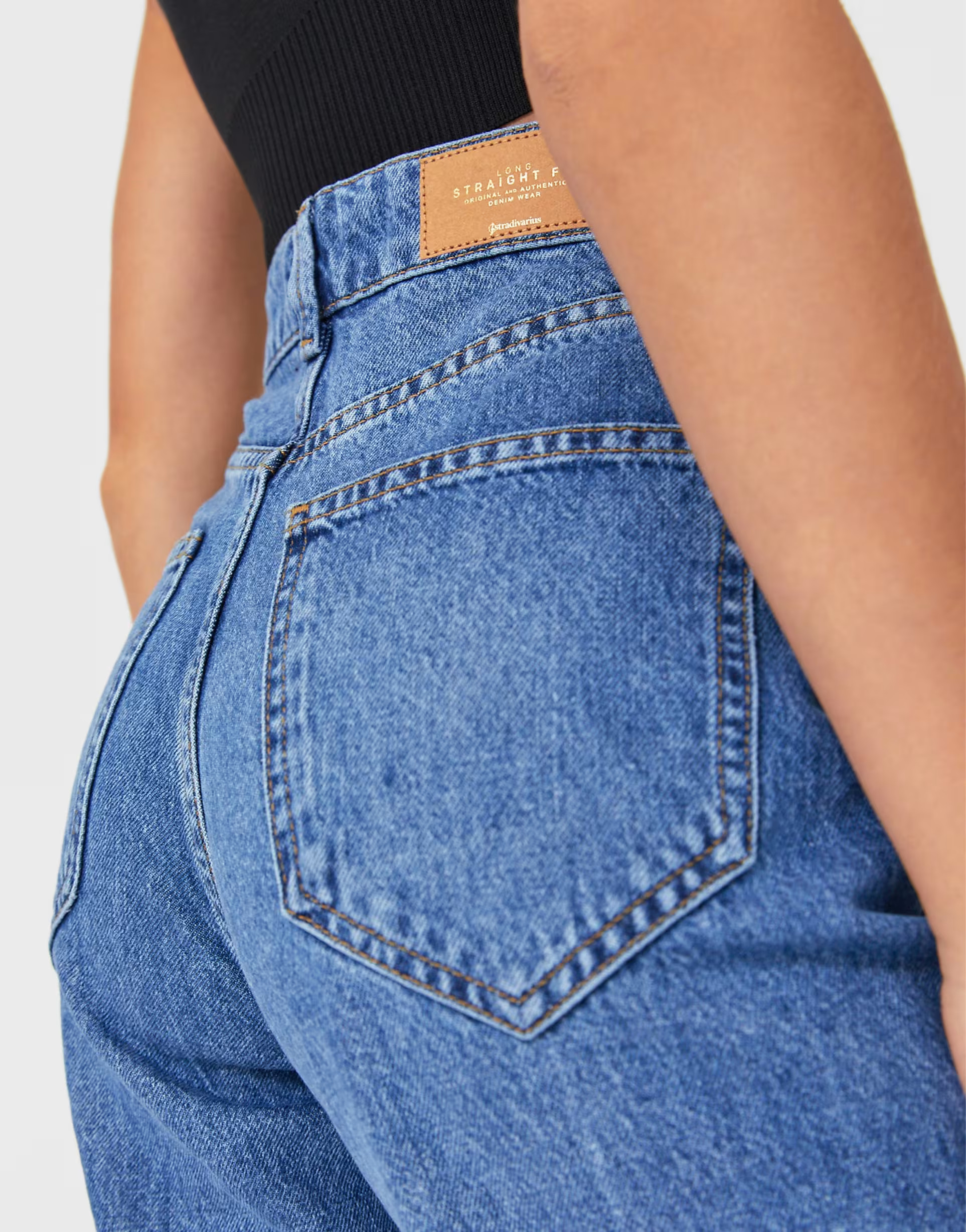 Stradivarius 90s dad jean in medium blue | ASOS (Global)