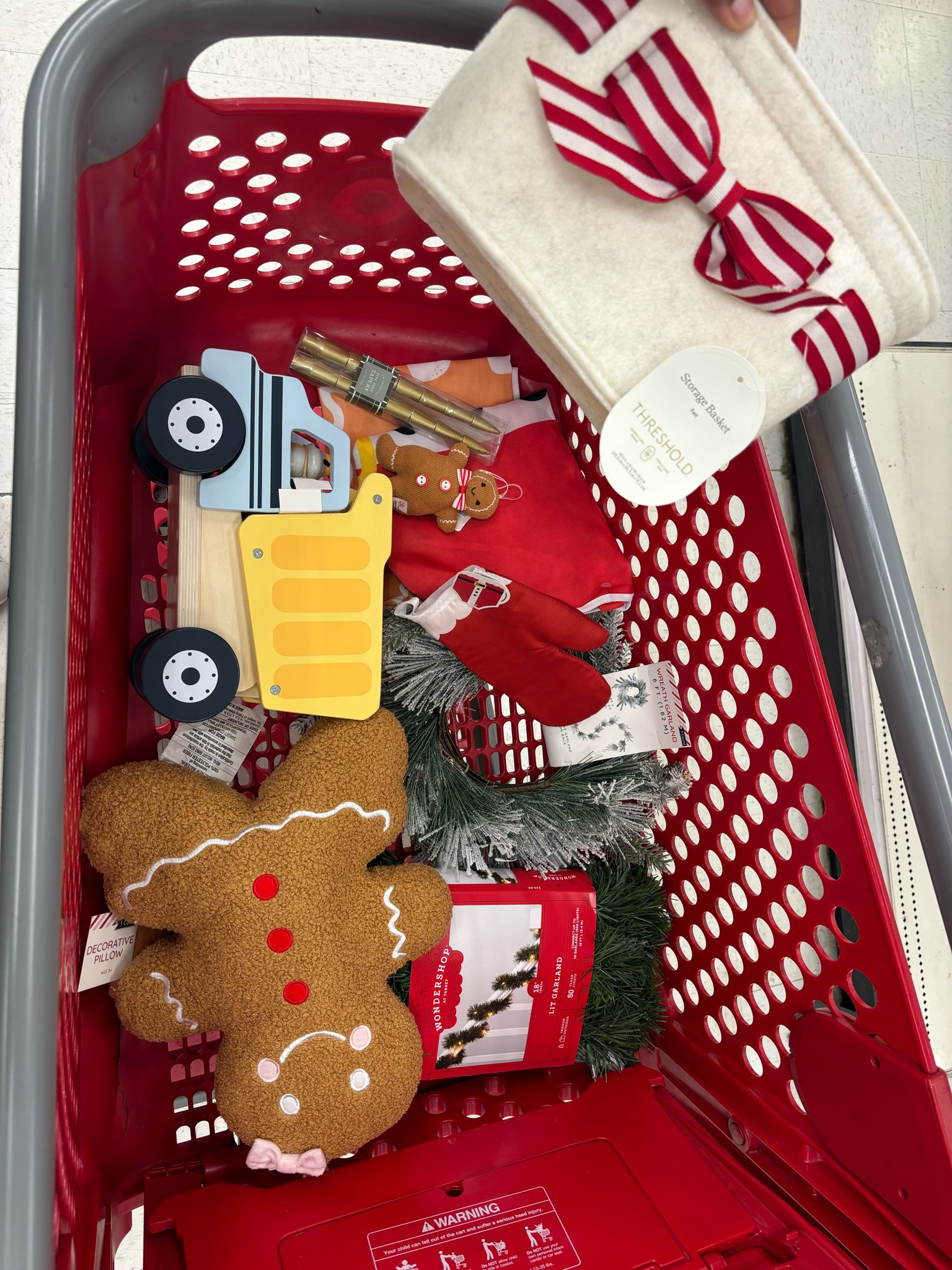 Couldn’t help myself!!!! Too much cute stuff 🥹🎄 

#LTKHoliday #LTKHome #LTKSeasonal