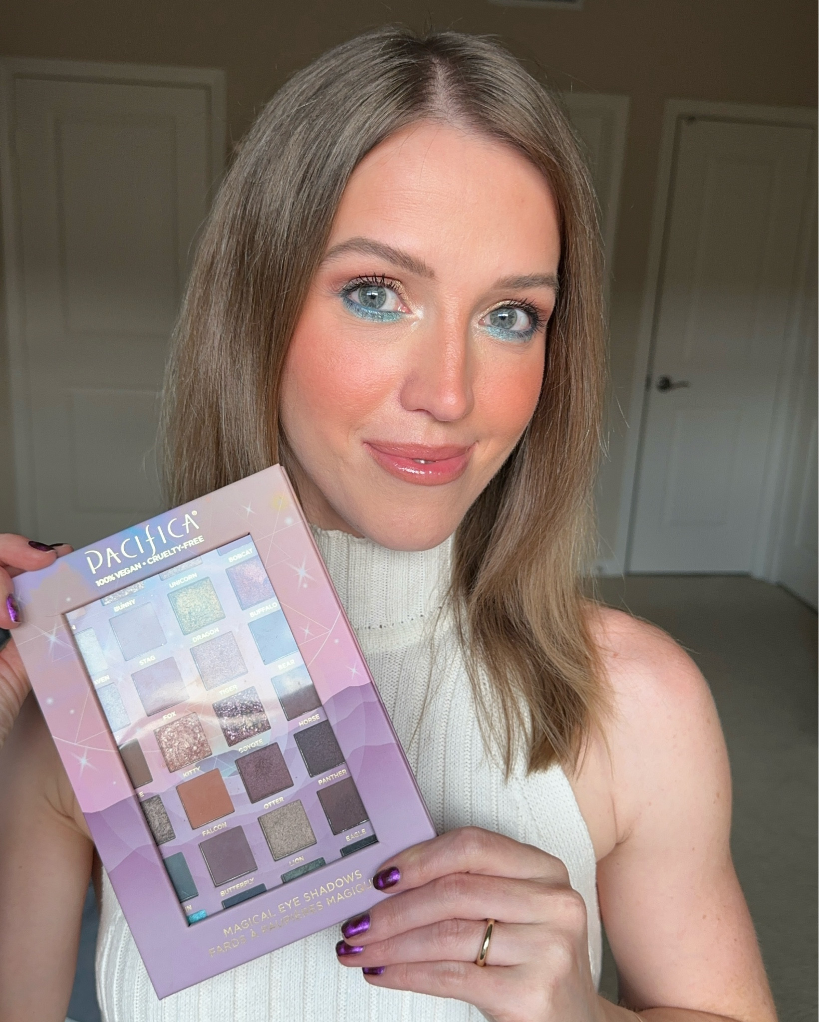 Playing around with my Animal Magic Eyeshadow Palette from Pacifica Beauty! My daughter totally made me use that bright teal shade—she wouldn’t take no for an answer! 😄