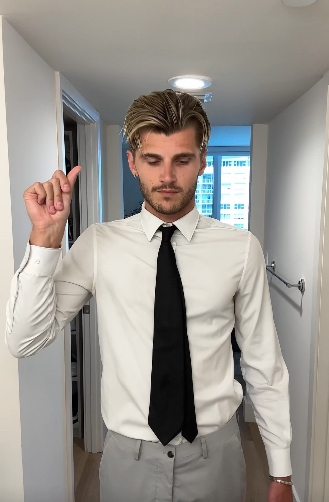 How to get ready 😅

#LTKstyletip #LTKSale #LTKmens