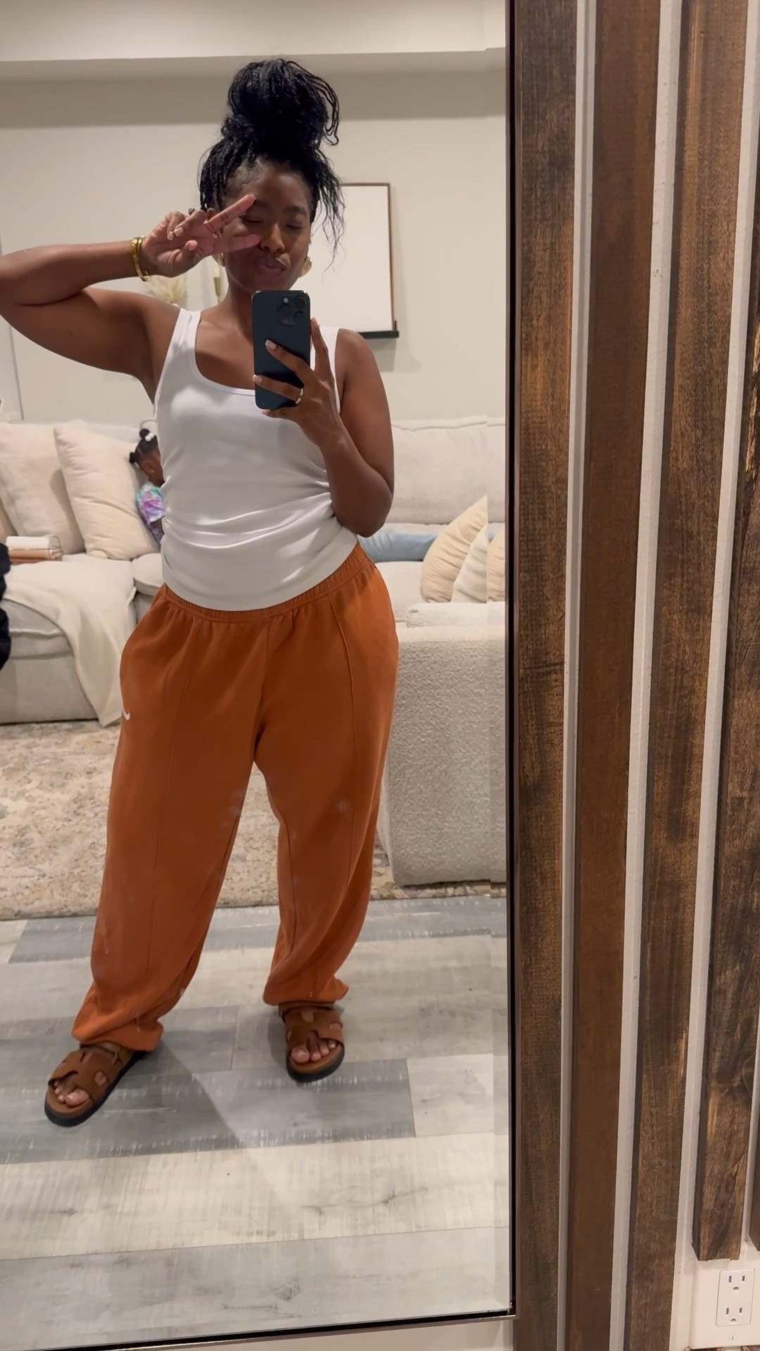 Casual, comfy mom fit 😍

#LTKU #LTKMidsize