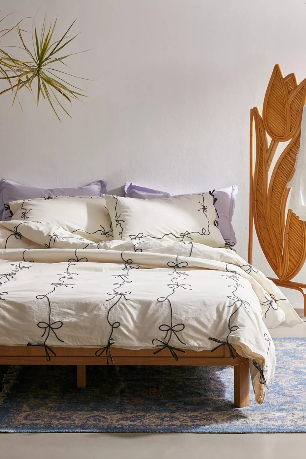 Lacey Bows Duvet Cover | Urban Outfitters (US and RoW)