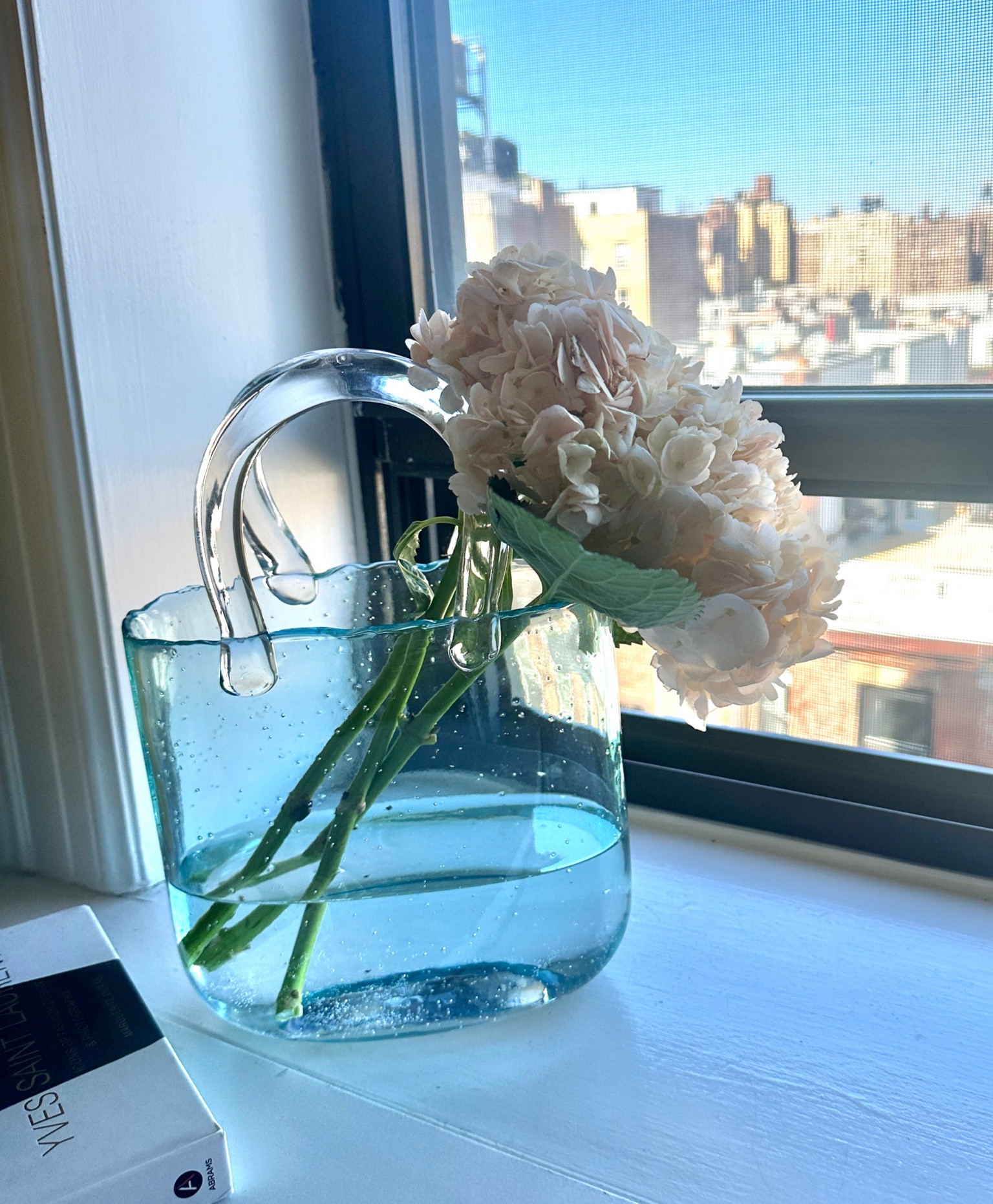 The cutest purse vase from #amazon 

#LTKunder100 #LTKhome #LTKunder50