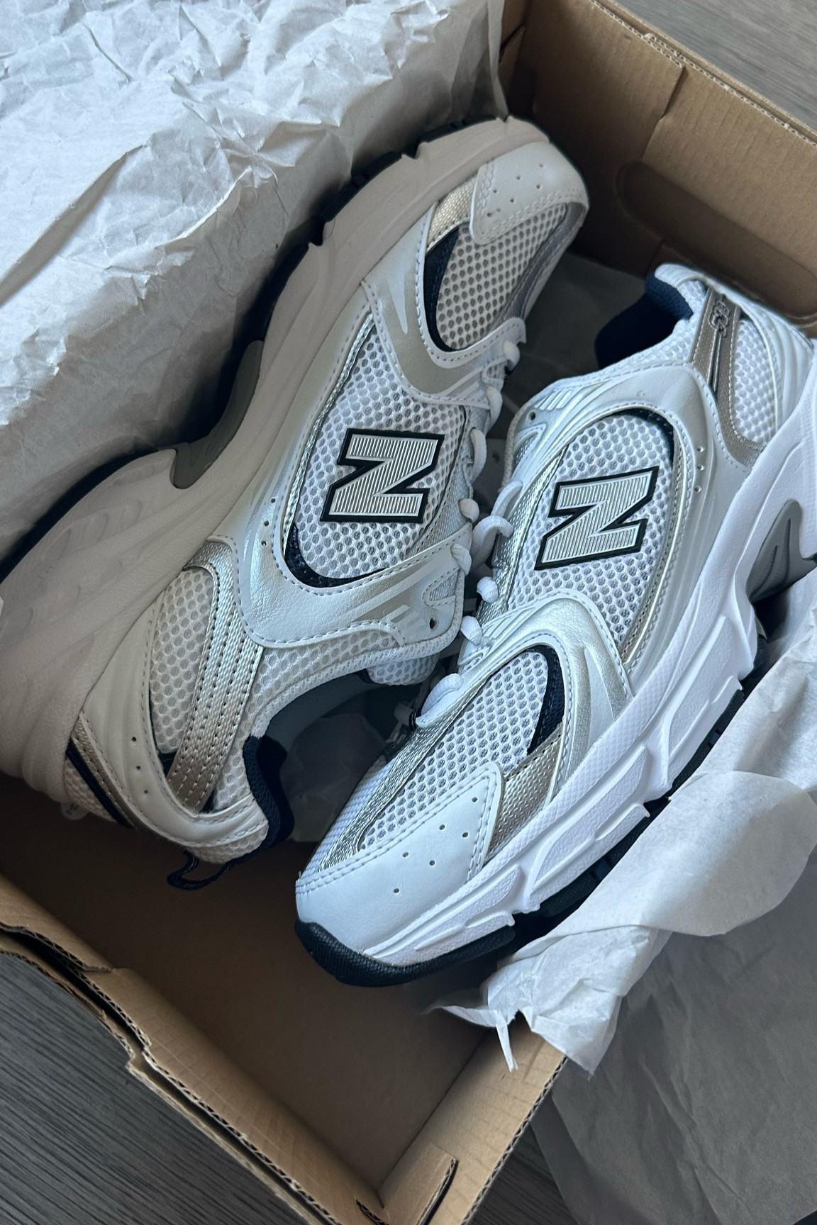 New balance 530 shoes, viral new balance, indigo white new balance, 530 new balance, sale, cyber week 

#LTKshoecrush #LTKCyberWeek #LTKGiftGuide
