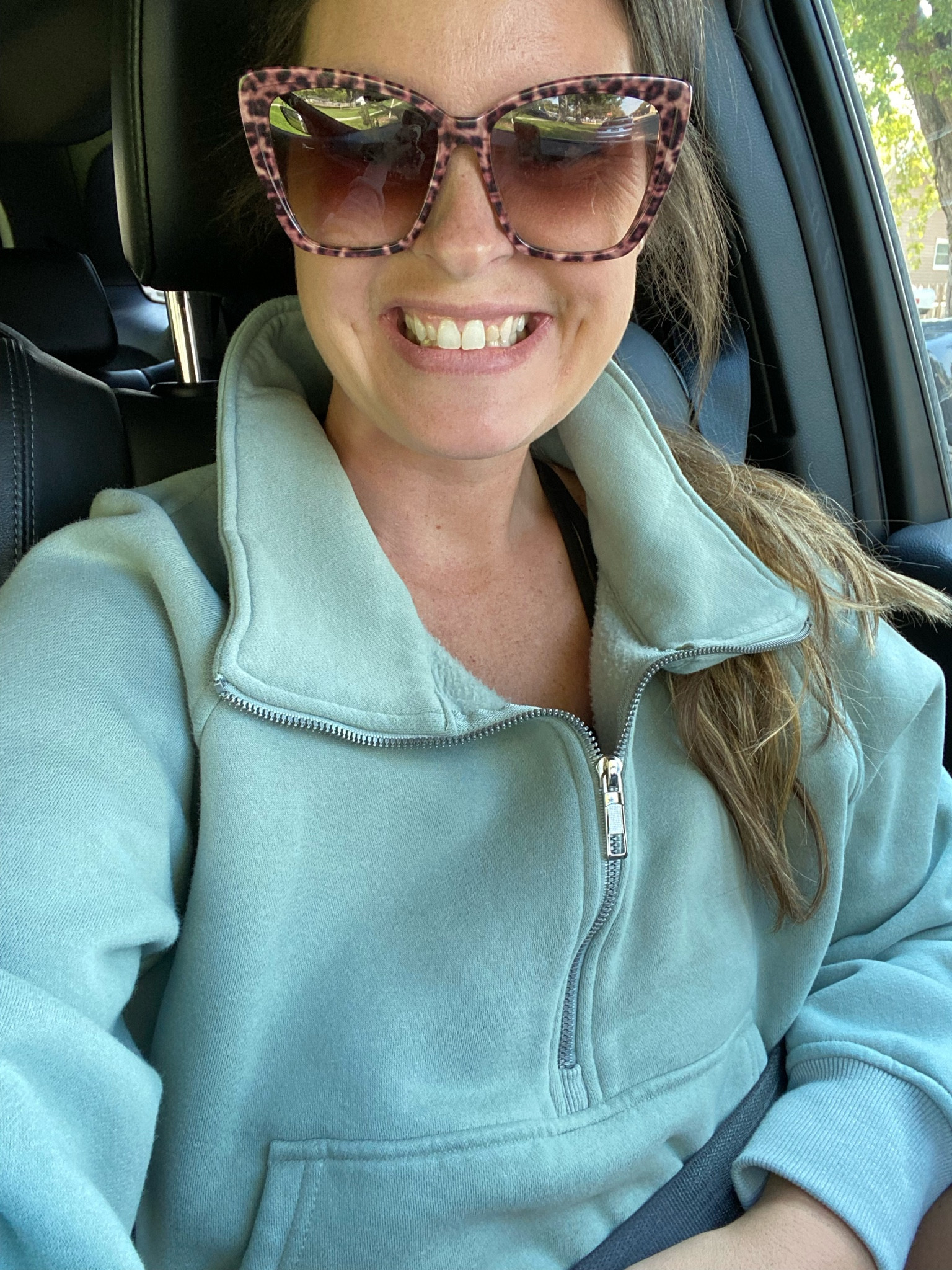 Cutest glasses and sweatshirt - amazing dupe! 

#LTKMidsize #LTKActive #LTKFitness