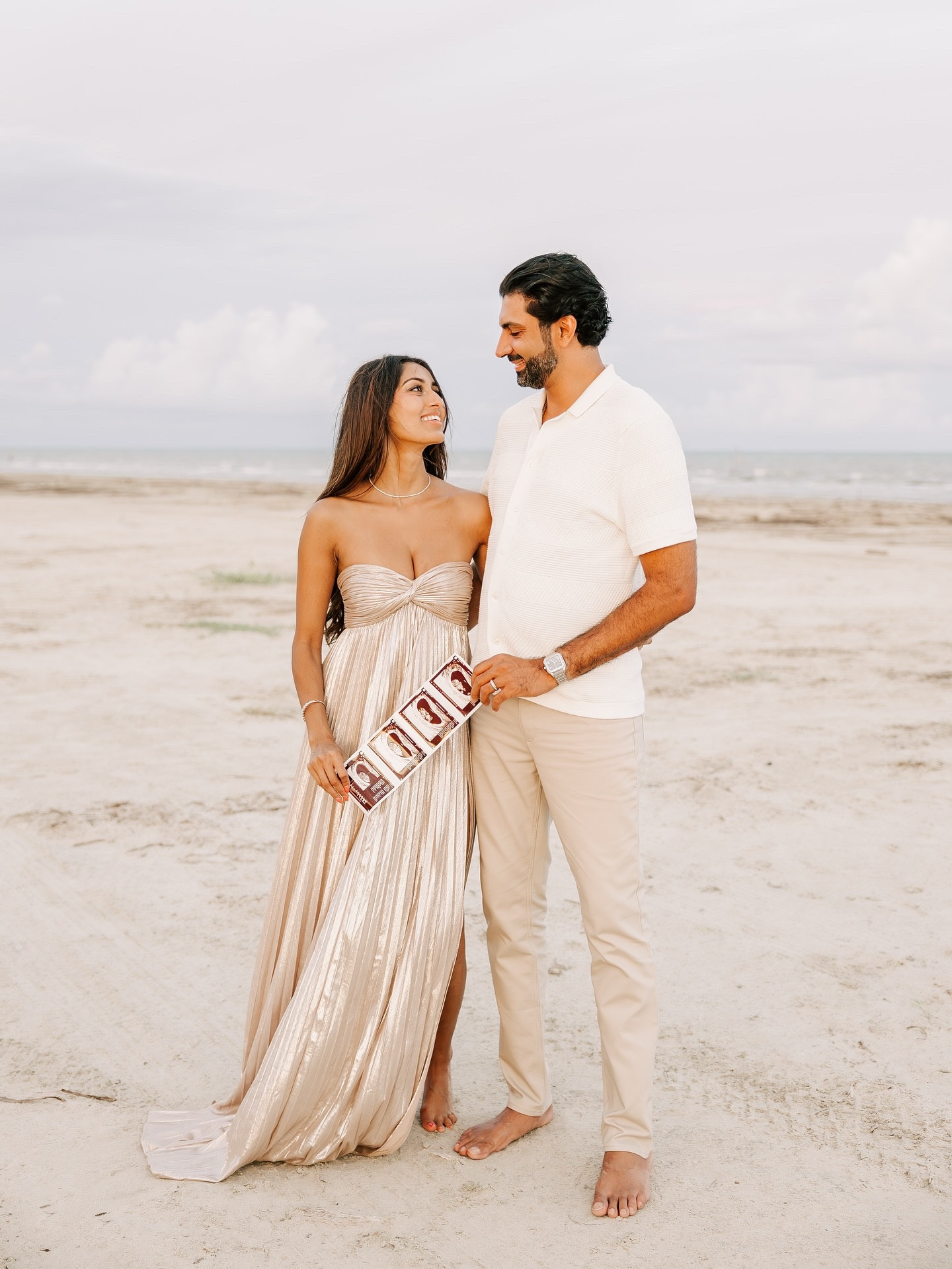 Client Love🥹 Honored to style my longtime client for their most beautiful chapter yet 🍼🤍

.
.
.
.
.
.
.
.
.
.
.
#ablondestyling #personalstylist #wardrobestyling #style #fashion #photoshoot #editorial #michigan #detroit #florida #summer #fall #babyfashion #soontobemommy #babyannouncement #pregant #styleaddict #styleguide #stylediaries #stylediary #retrofete #revolve #fashionista