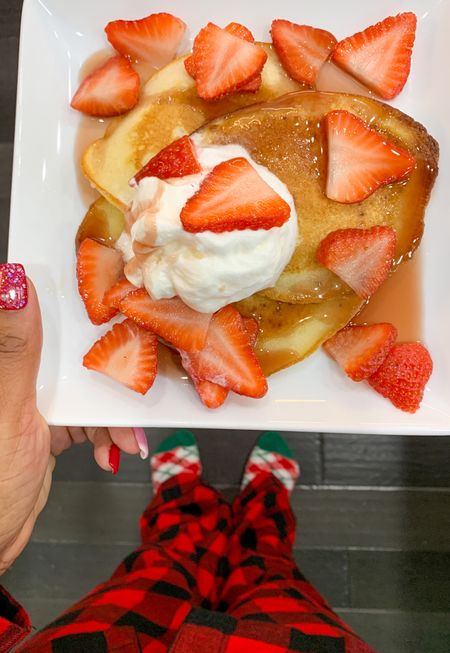 Pajamas and Pancakes #Pajamas #Pancakes #Brunch #Breakfast #Foodie #AtHomeVibes #Kitchenware