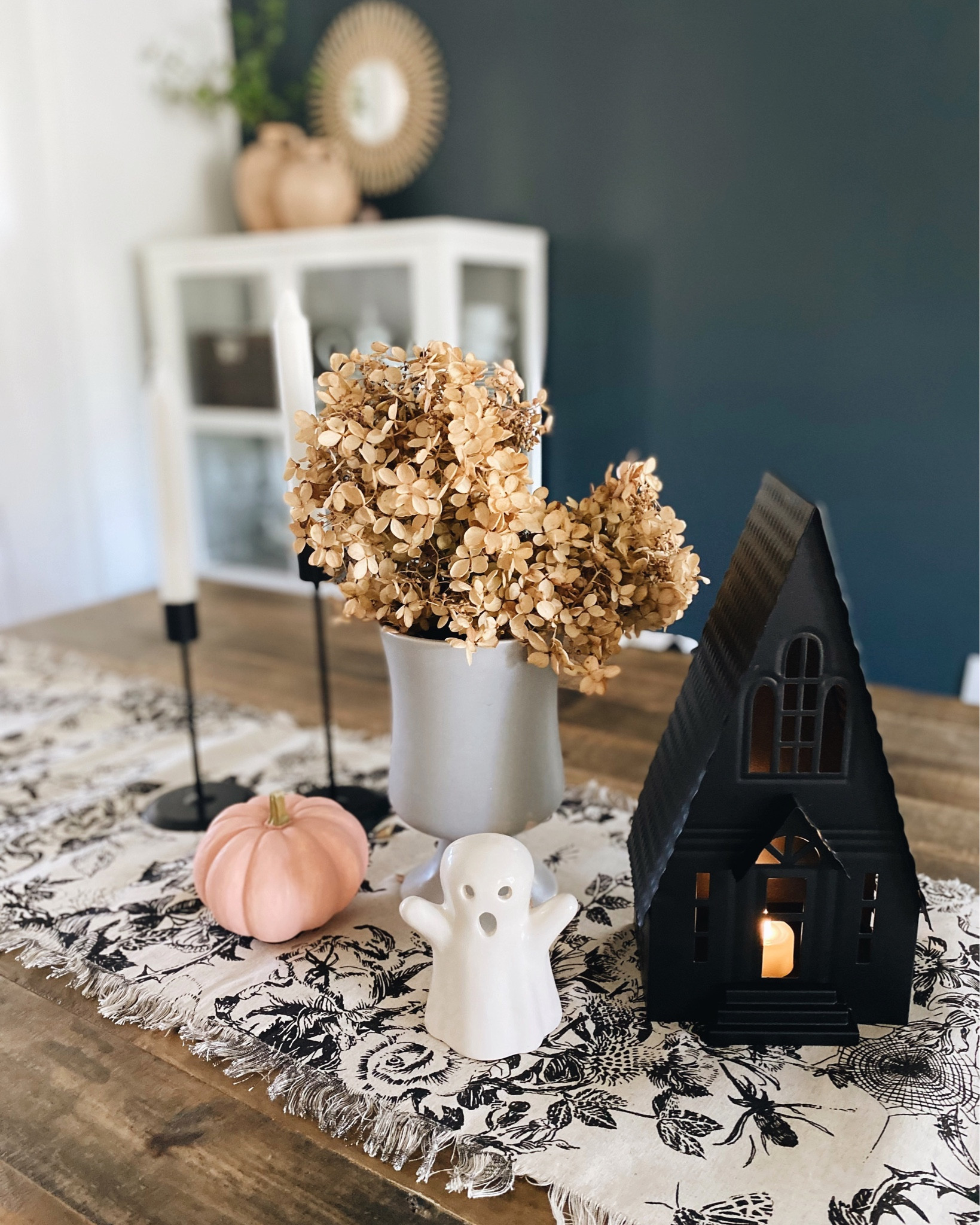 Just a few little spooky things… 🕷🥀🎃🕸