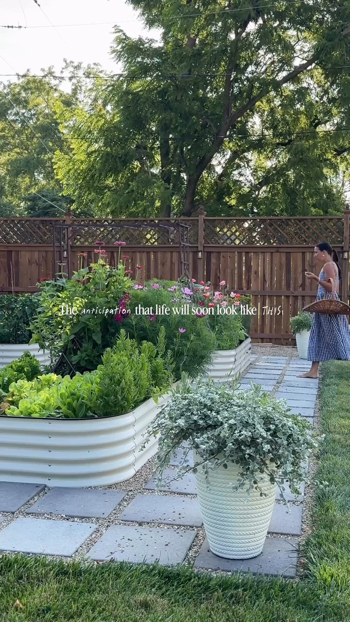 The anticipation that life will soon look like this is REAL!

Who is ready for sunshine, fresh greens, porch swings, and the sound of crickets humming at night?? 🙋🏻‍♀️

-

#summervibes☀️ 
#vintageinspired 
#livedinlook 
#summerlovin 
#sunshine