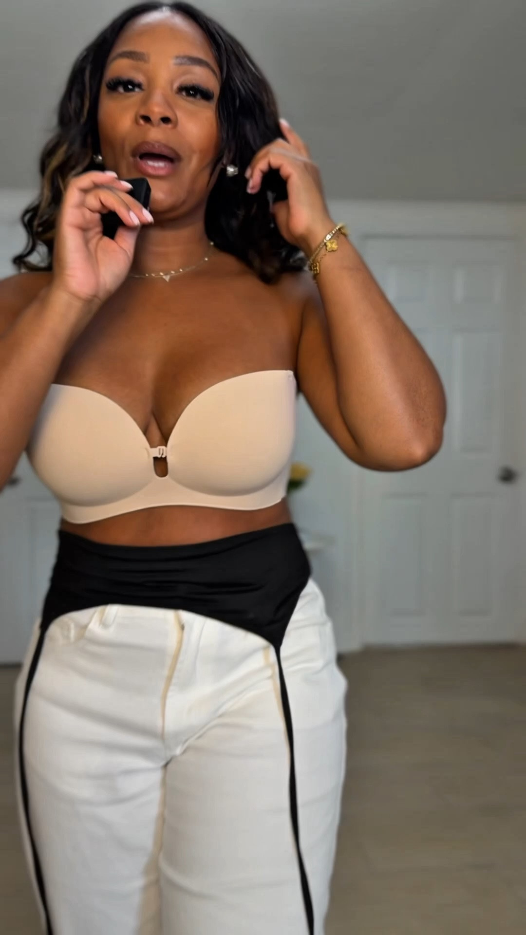 Amazing strapless bra from Popilush , 10% off coupon