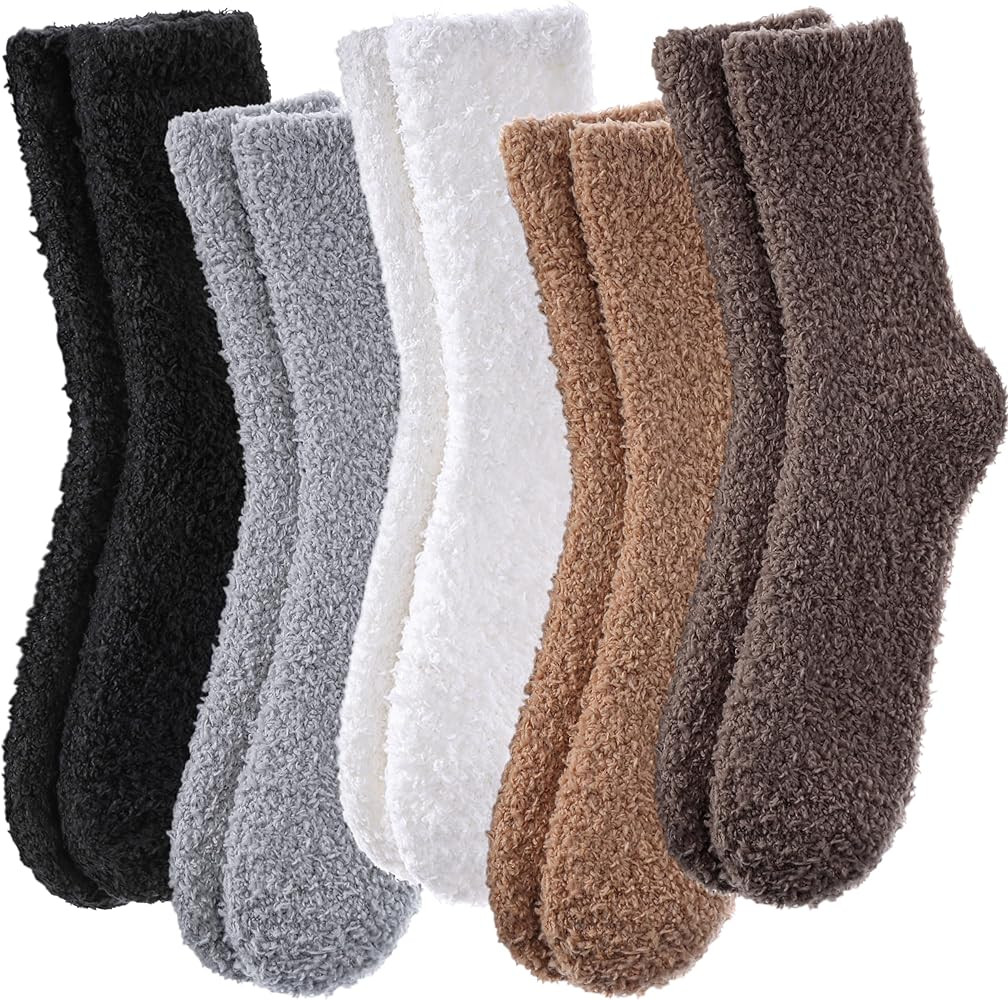 FNOVCO Womens Fuzzy Socks Super Soft Fluffy Winter Warm Cozy Home Sleeping Socks | Amazon (US)