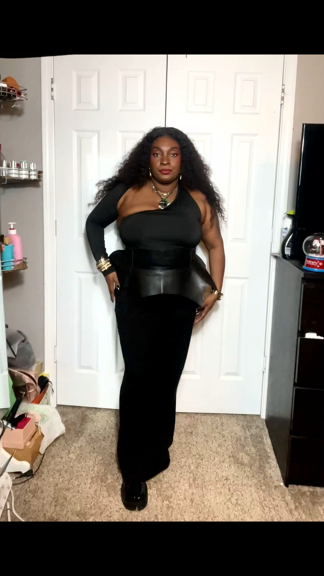 Day 9/30 It’s giving “what waist” 
FYI the top runs big I’m wearing a large. 

#LTKWorkwear #LTKFindsUnder50 #LTKPlusSize