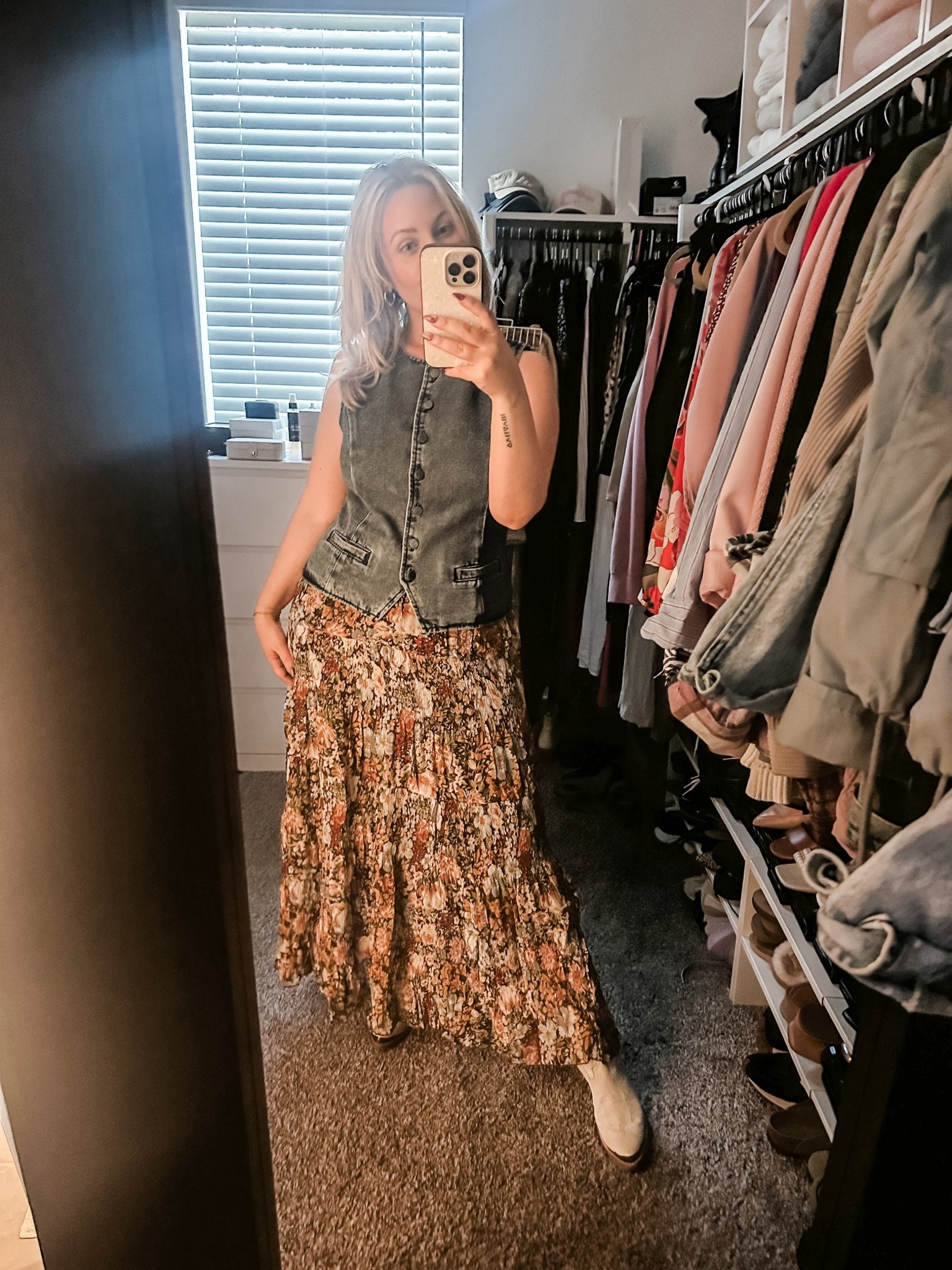 A quick throw together outfit that always looks and feels good: a good quality, structured top with a glowy, whimsy maxi skirt! Love this one for fall, so many colors you can pull out with the top and accessories to give it a completely different look!

#LTKSeasonal #LTKMidsize #LTKFallSale