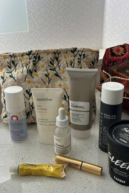 what’s in my travel skincare bag? 