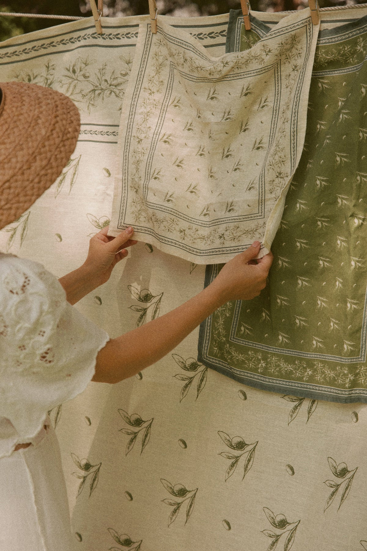 Cipoletti x Nadia Co. Fine Italian Linen Napkins, Set of 4 | Over The Moon