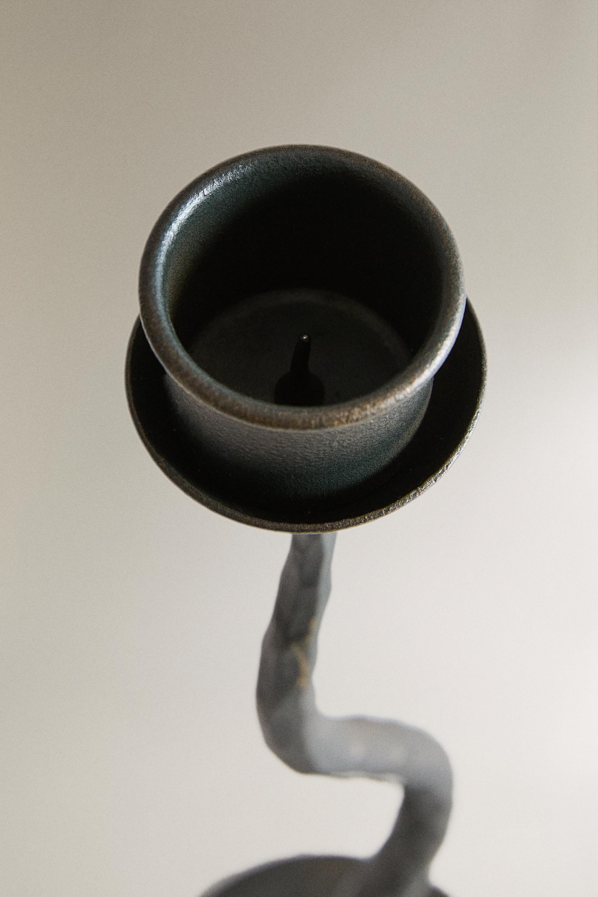 WAVY IRON CANDLESTICK | Zara Canada