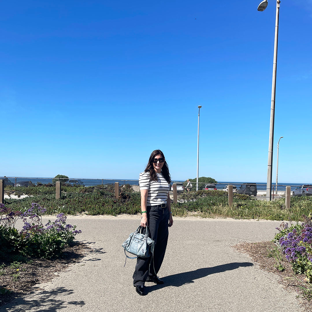 Barrel jeans for petite, yes please! Love these barrel jeans in petite length for the spring season.  

 #LTKootd #LTKOver40 #LTKPetite