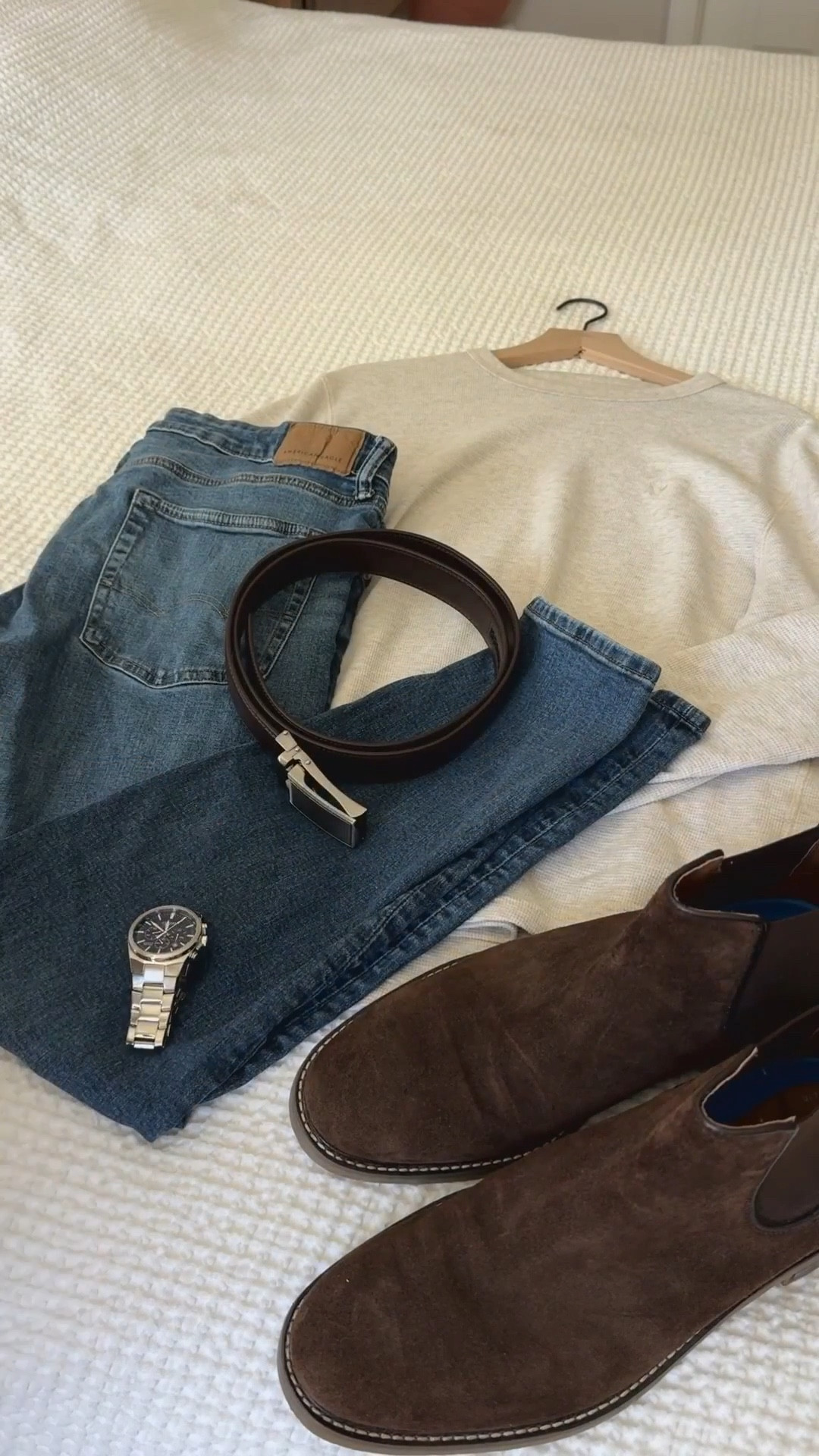 ✨Casual, classic, and totally gift worthy✨
Clean & simple outfit for him that always looks put together 🤍 If you’re shopping for him this holiday season, consider this your easy win 🎁
Everything’s linked so you can knock out a whole outfit for his gift list this year!

#GiftForHim #MensStyle #HolidayShopping #ChristmasGifts #MensOutfitInspo #LTKmens #LTKgiftguide #GiftsForHim

#LTKHoliday #LTKMens #LTKGiftGuide #LTKSeasonal