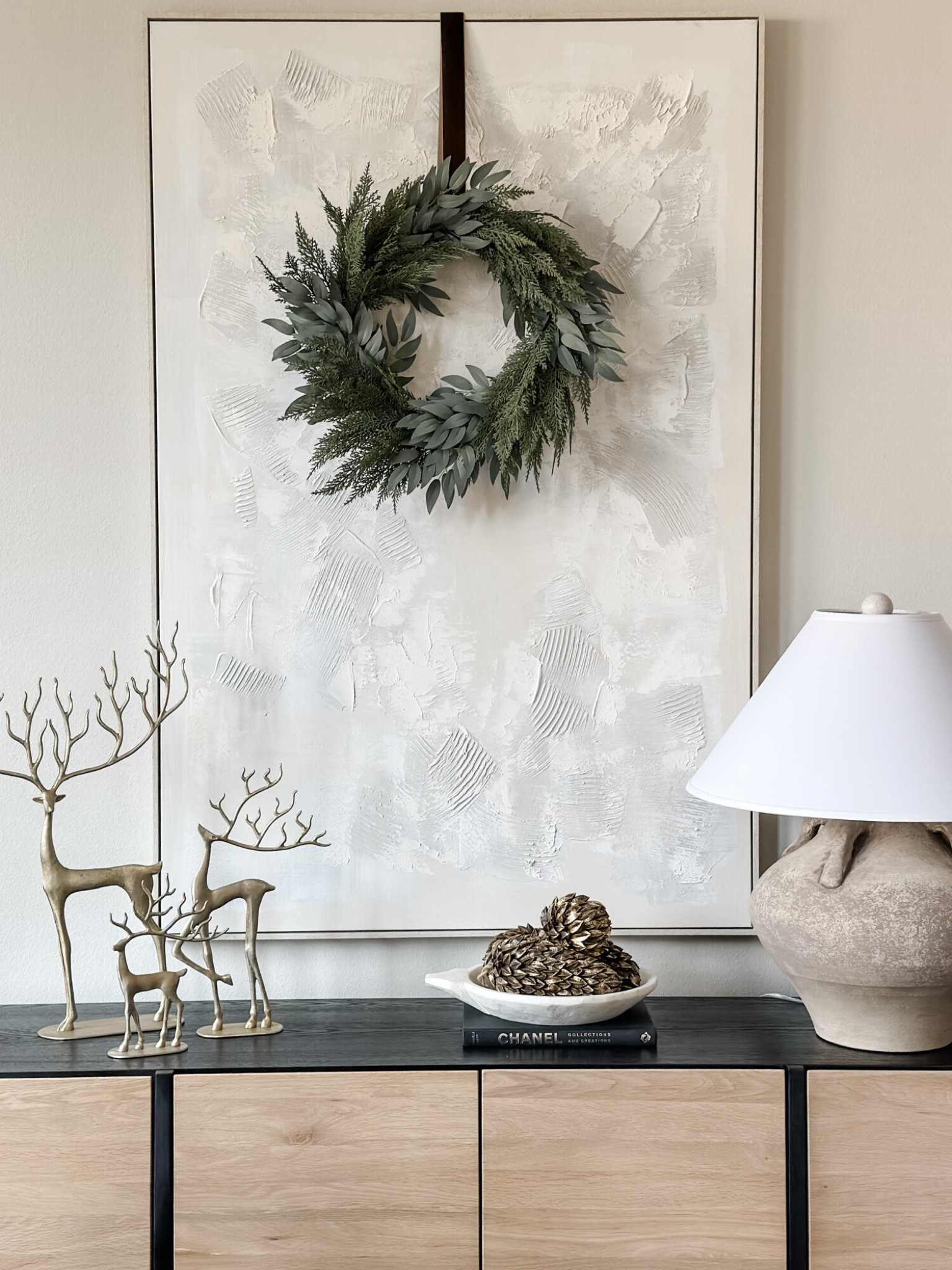 Console table holiday finds

Holiday console table  holiday inspo  seasonal decor  living room decor  Christmas decor inspo  holiday decor  holiday home  Christmas  Christmas decor  wreath  wall art  neutral home  modern home  BeigeWhiteGray

#LTKHome #LTKHoliday 

#LTKSeasonal