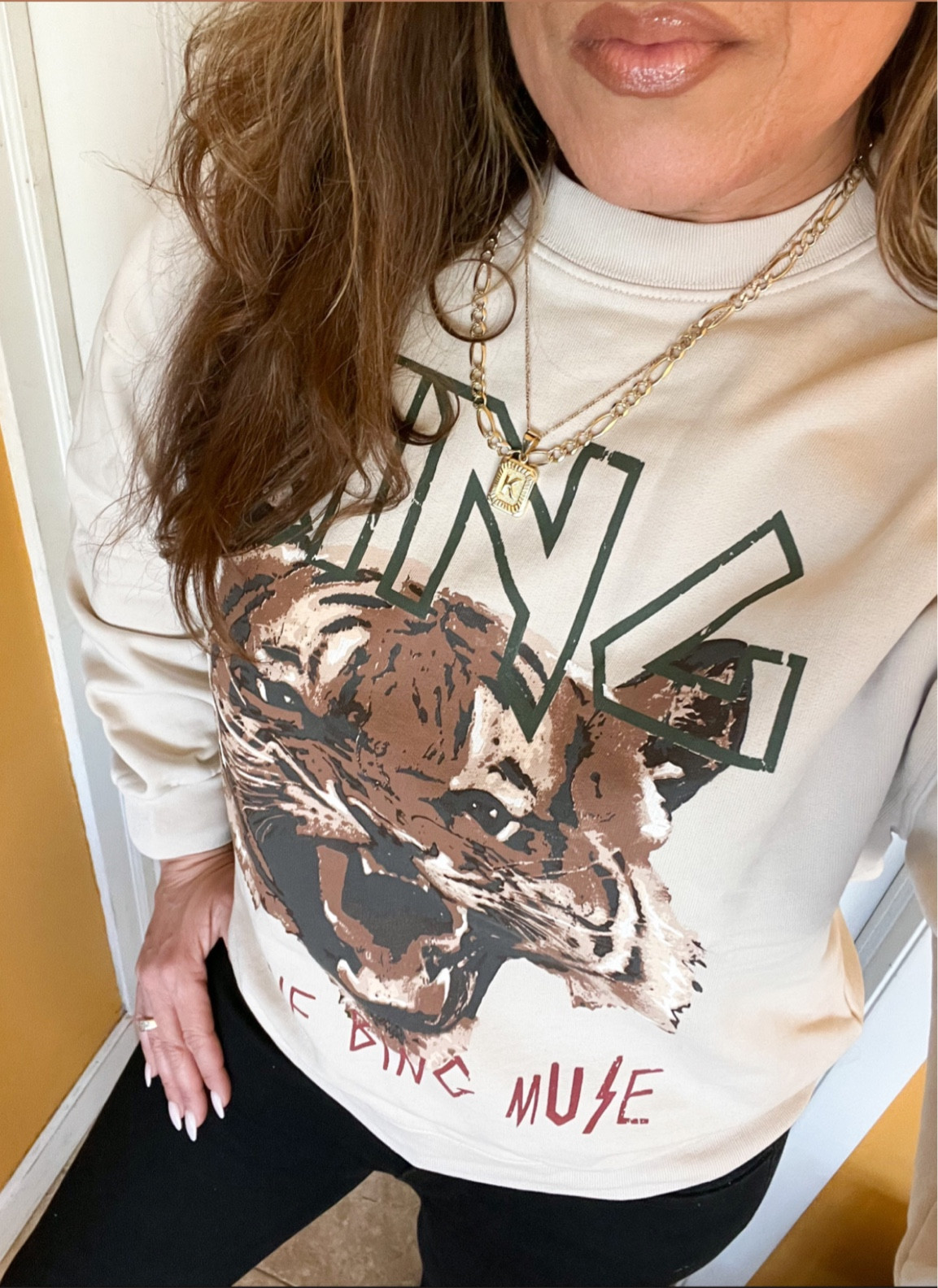 Anine Bing, sweatshirt, graphic sweatshirt, tiger sweatshirt, elevated style, casual outfit, Revolve, Revolve bestseller, sweatshirt, runs tts, this sweatshirt is so comfy and sleeves are long enough for my arms, I’m 5’10” so I need length, mom style, outfit of the day

Sweatshirt: S
Jeans: 6 Long

Follow me for more fashion finds, beauty faves, lifestyle, home decor, sales and more! So glad you’re here!! XO!!

#LTKFind #LTKstyletip #LTKSeasonal