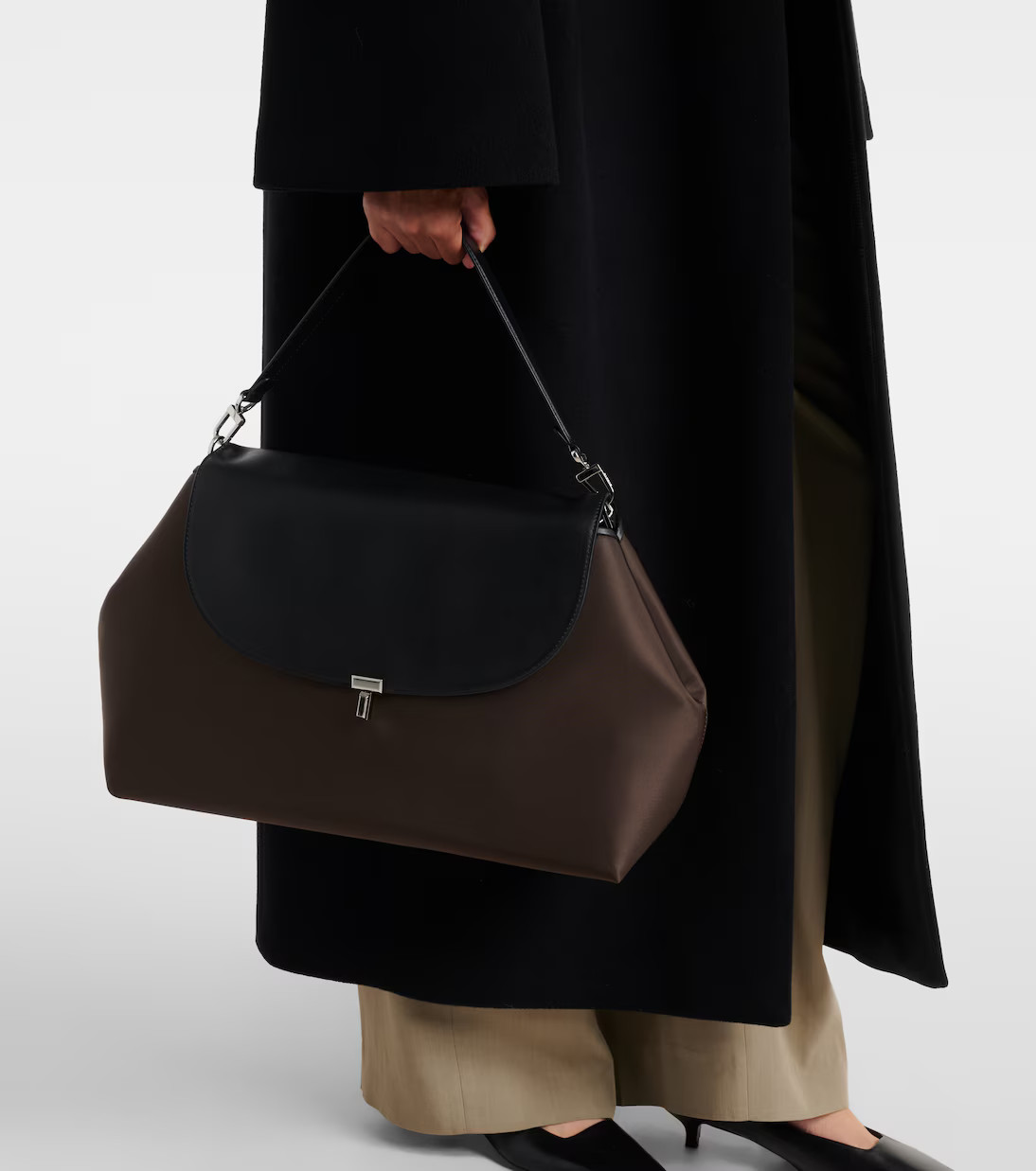 T-Lock Medium leather-trimmed shoulder bag | Mytheresa (INTL)