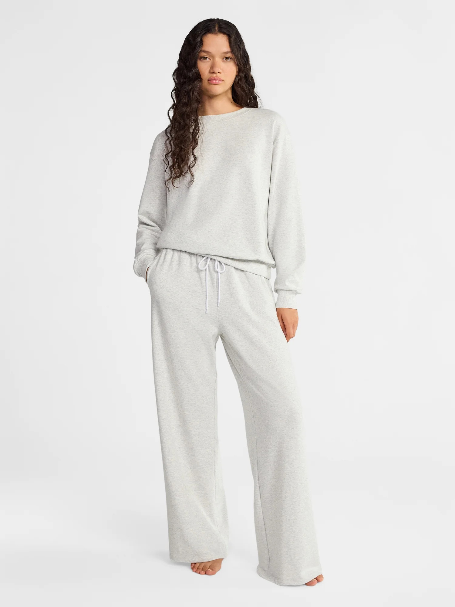 No Boundaries Sleepwear Crewneck Pullover with Long Sleeves, Women’s | Walmart (US)