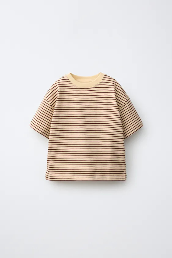 Round neck short sleeve T-shirt. Striped print. | Zara US