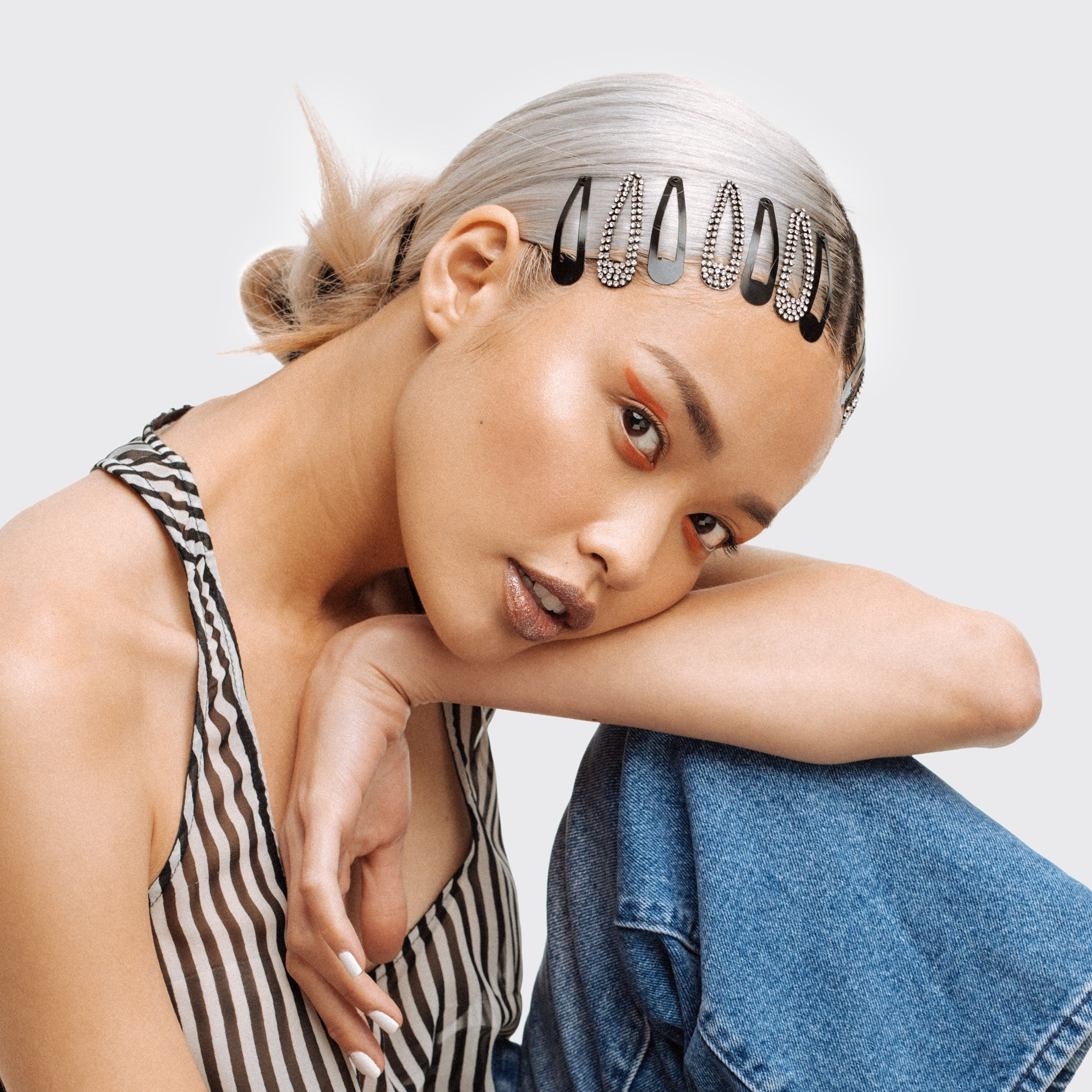 Medium Rhinestone Snap Clips Hematite | KITSCH | Kitsch