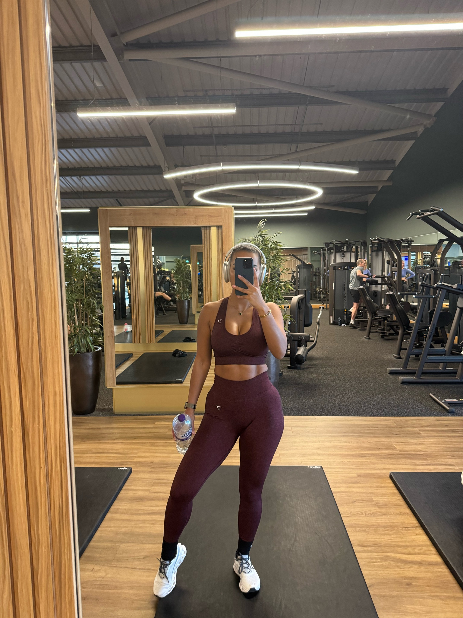 this red cherry workout set 🫶🏽🍒