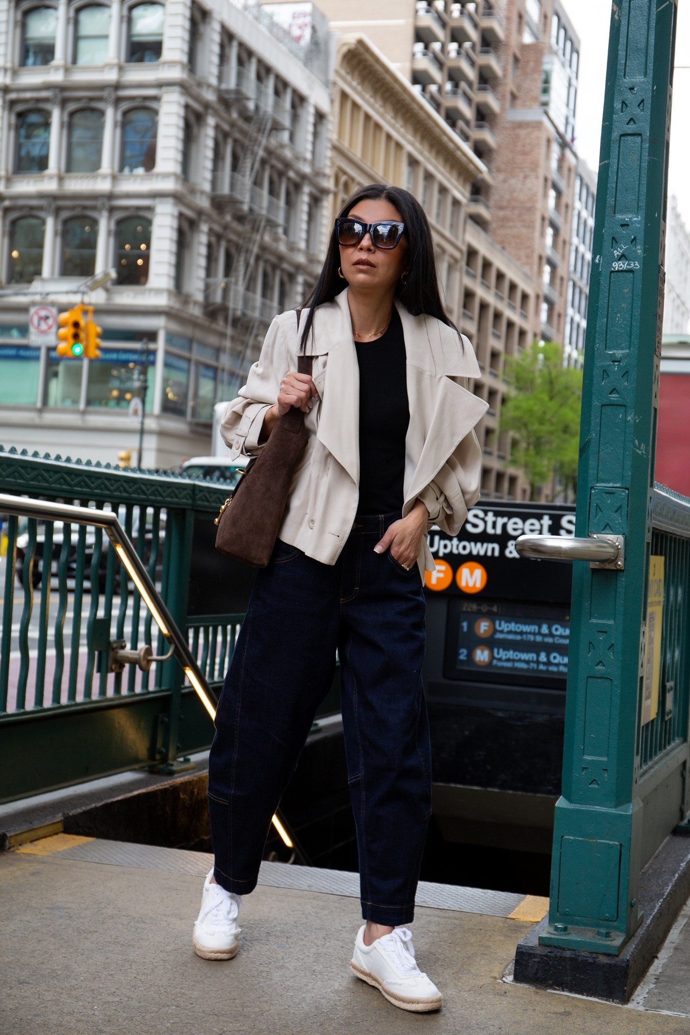 Friday energy: out of office, into the weekend ✨🚶🏻‍♀️👟

#StreetStyle #NeutralStyle #CityChic #MinimalFashion #OOTD


#LTKootd #LTKSeasonal #LTKOver40