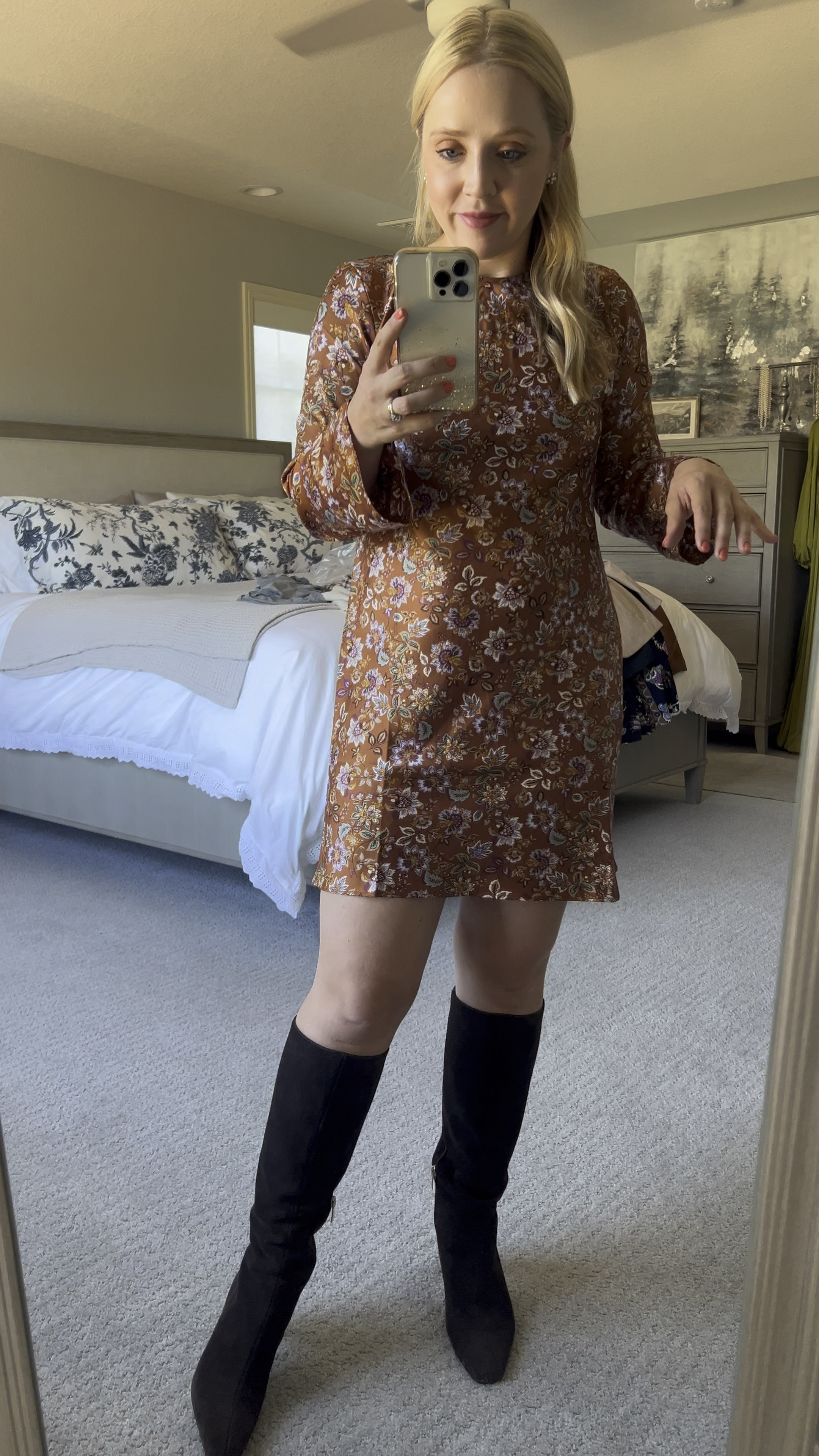 This petite mini dress has a retro vibe and it fits tts. It’s perfect for a fall date night! 
Fall outfits, fall dress, petite, dresses, fall outfit, outfits for fall, loft, petite dress. 

#LTKSaleAlert