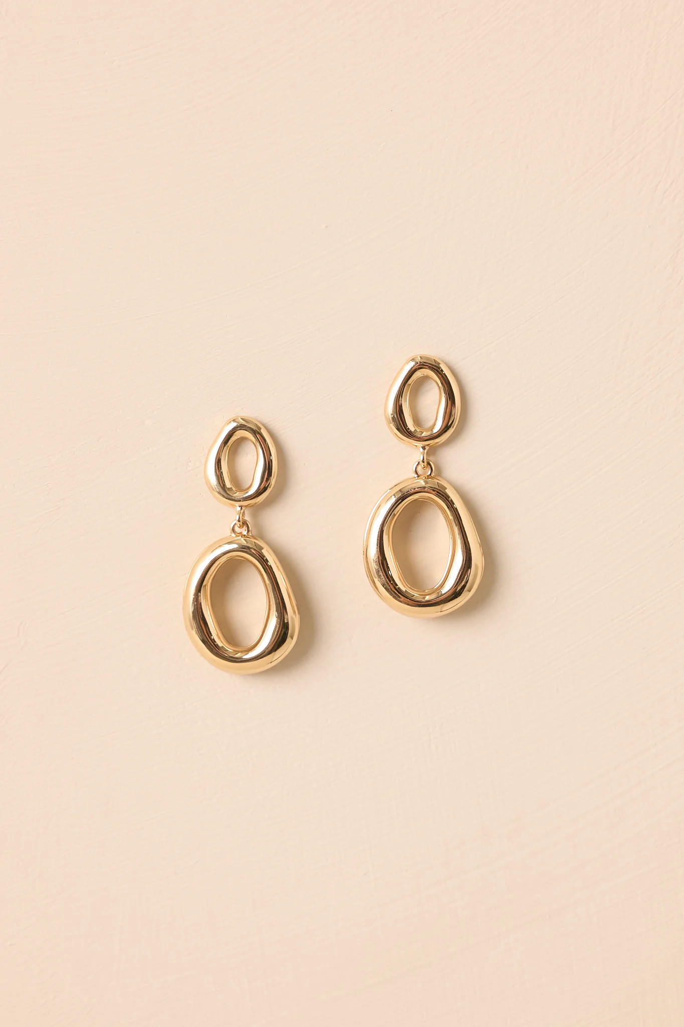 Elegance Without Effort Gold Oval Drop Earrings | Red Dress