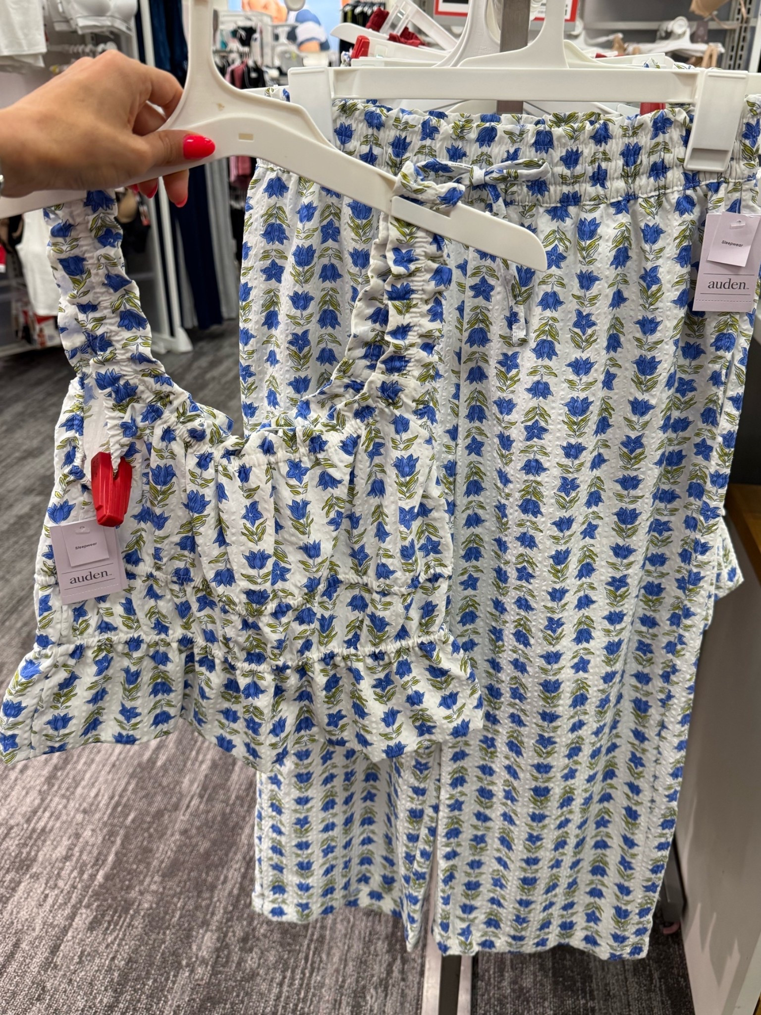 Printed matching set that’s marked as loungewear but can totally be worn out

#LTKPetite #LTKSeasonal