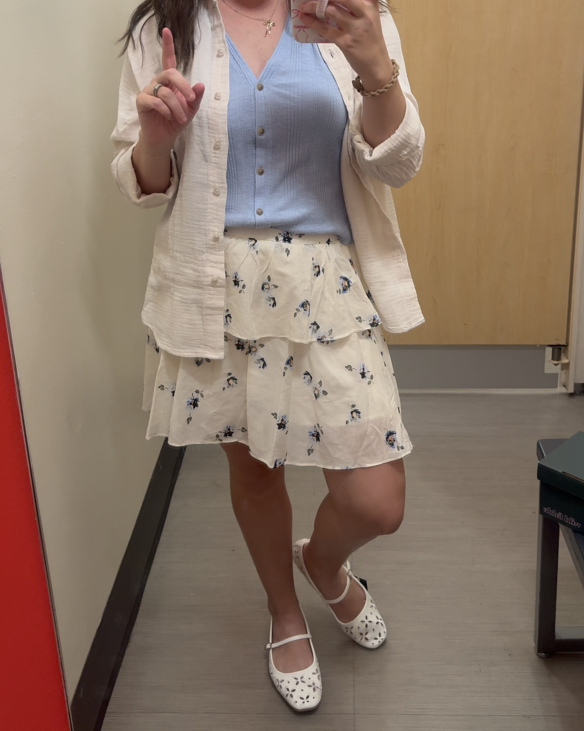 Comfy and classroom-ready 👩🏽‍🏫✨ This teacher-friendly outfit is all about looking put together without sacrificing comfort — featuring a flowy midi skirt, soft cardigan, and my go-to shoes for long days on my feet. Everything’s linked for you! #teacherstyle #ltkteacher #midskirtoutfit #cardiganstyle #comfortablefashion #ootd

#LTKBeauty #LTKWorkwear #LTKStyleTip