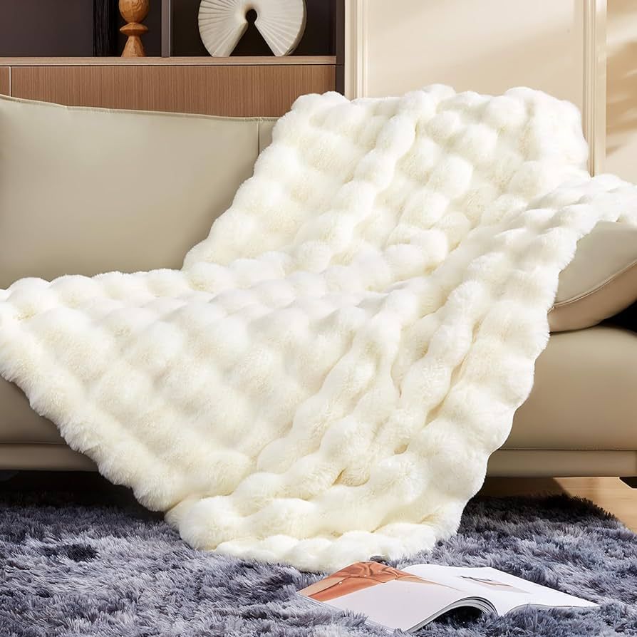 Touchat Luxury 1000GSM Faux Rabbit Fur Throw Blanket, Super Heavy Warm Cozy Beige Cream Blankets ... | Amazon (US)