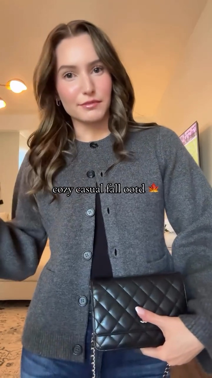 Cozy weekends in @jennikayne 🍂 whole look is tagged on my ShopMy + LTK!! 🍁 

#style #love #instagood #fashion #ootd #fashionblogger #fallfashion #outfit #shopping #fall #autumn #jennikayne #fashionreels #stylereel #motherdenim #cozyoutfit #casualootd #whattowear #styling