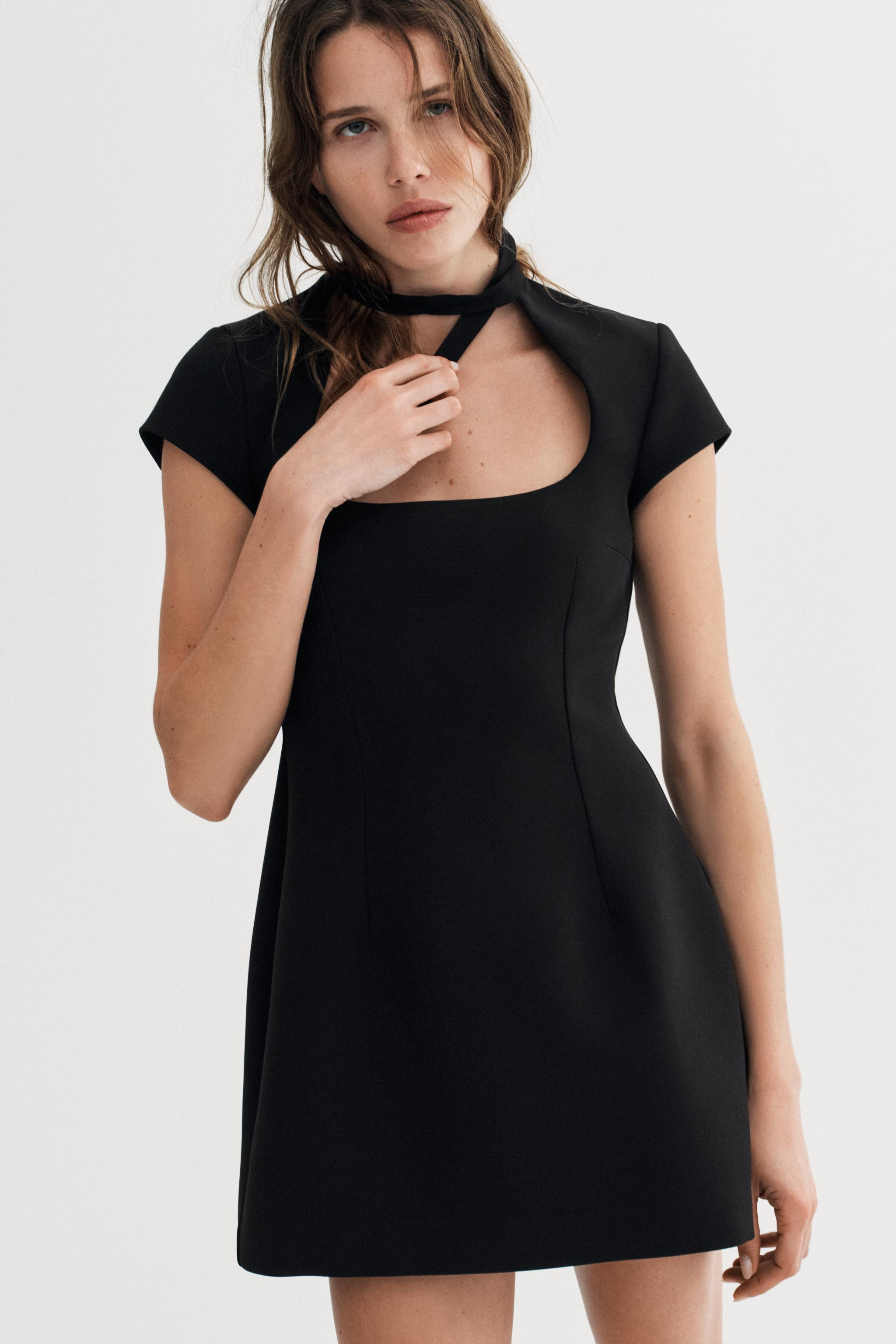 SHORT DRESS WITH BOW DETAIL | Zara UK