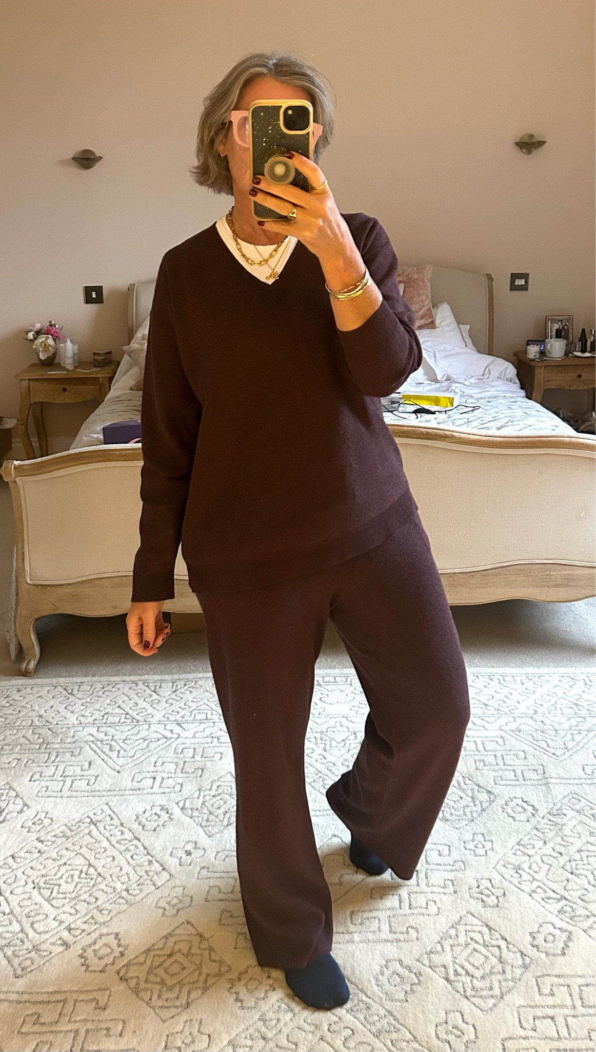 Comfy co ord 
Wearing Large in both 

Uniqlo
Co ord 
comfy clothes 
Burgundy 

#LTKstyletip #LTKmidsize #LTKover50style