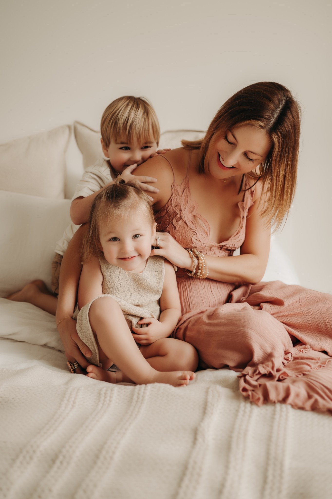 More looks for your motherhood session. Styled using my client closet but linking similar pieces so you can get the same look 👀 

#LTKKids #LTKFamily #LTKStyleTip