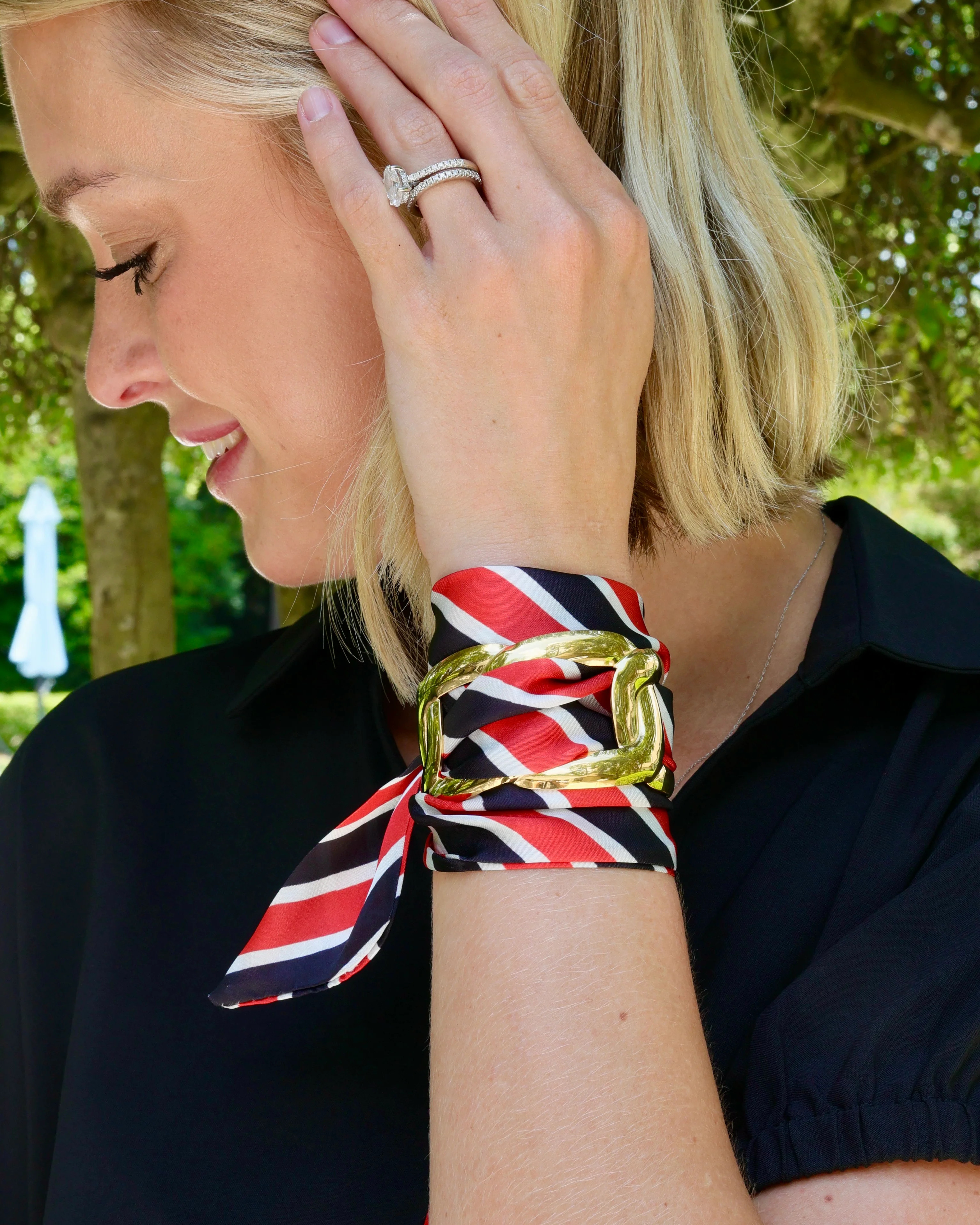 Serafina Scarf Bracelet Bk Rd Stripe | Caroline Hill