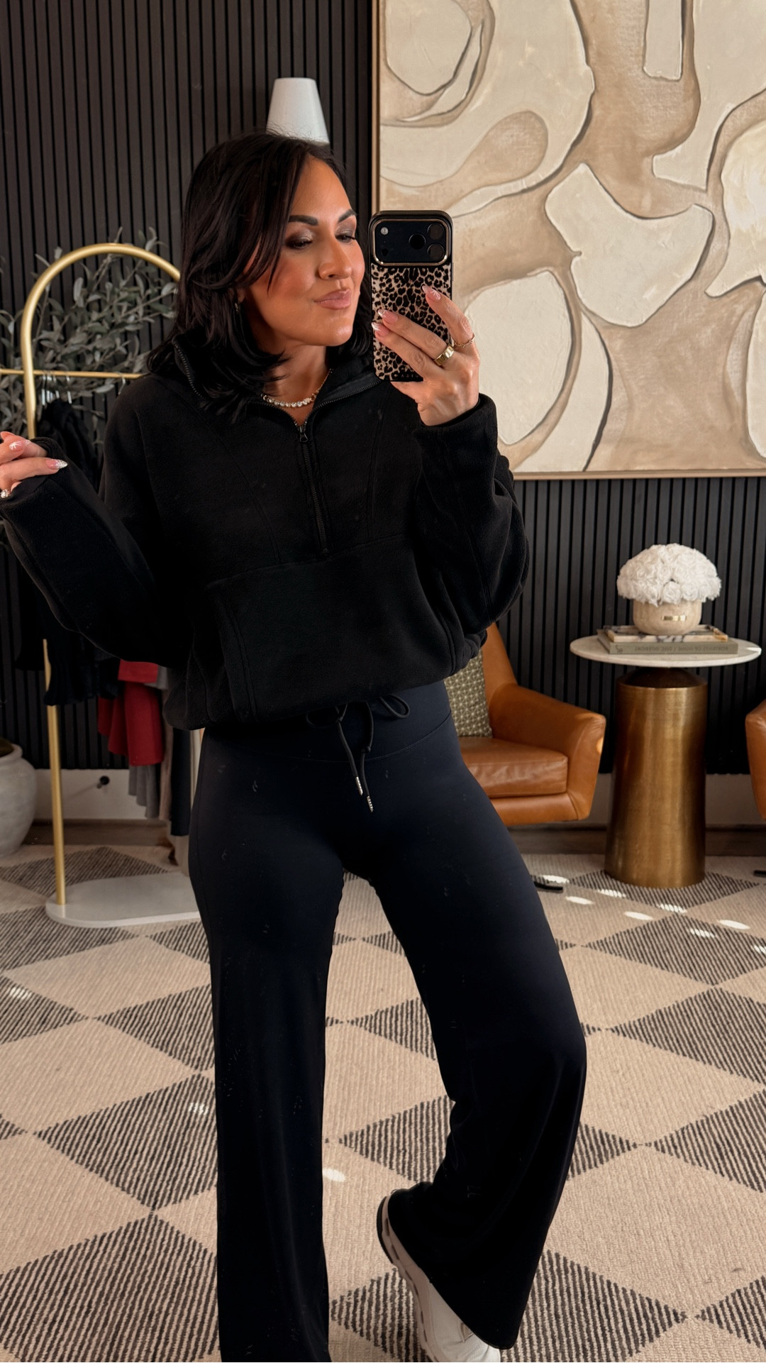 A black fleece you’ll reach for on repeat 🖤

Clean, classic, and so easy to dress up or down — plus it’s under $50.

5’2” • 130 lbs • 25” waist • 34DD • wearing size small

#AmazonFashion #EverydayStyle #PetiteStyle #AthleisureLook #CapsuleWardrobe #WomenOver40Fashion #affiliate