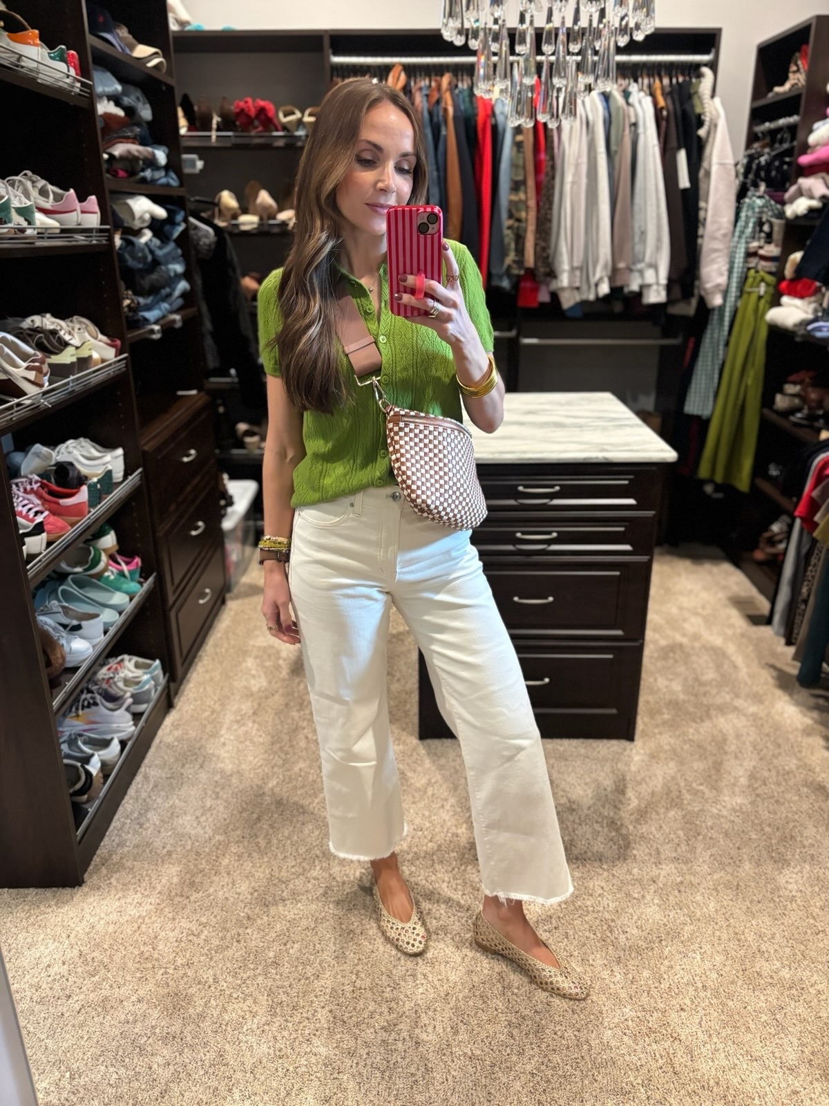 Tuesday OOTD
@jcrew @Madewell @Tuckernuck @Electric Picks Jewelry @mirandafrye