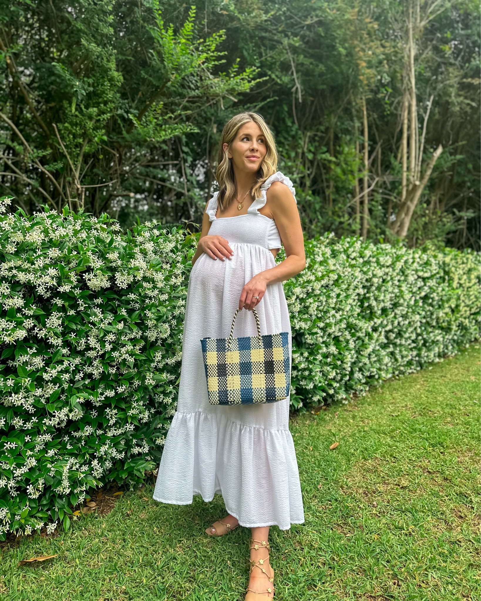 Loving both this woven crossbody + tote, both under $100. 

These colorful recycled plastic woven bags by @tinmarinbrand bring a playful pop to the warm days ahead! From crossbody to spacious super tote, both sizes are versatile & perfect for poolside or beachside fun. A unique Mother's Day gift idea in a variety of colorful weaves!

All of their bags are handmade by artisans in Mexico — each taking between 20-40 hours to make! Also, even more special, each bag purchased provides a full-time job to an Artisan. 



#LTKswim #LTKtravel #LTKfindsunder100