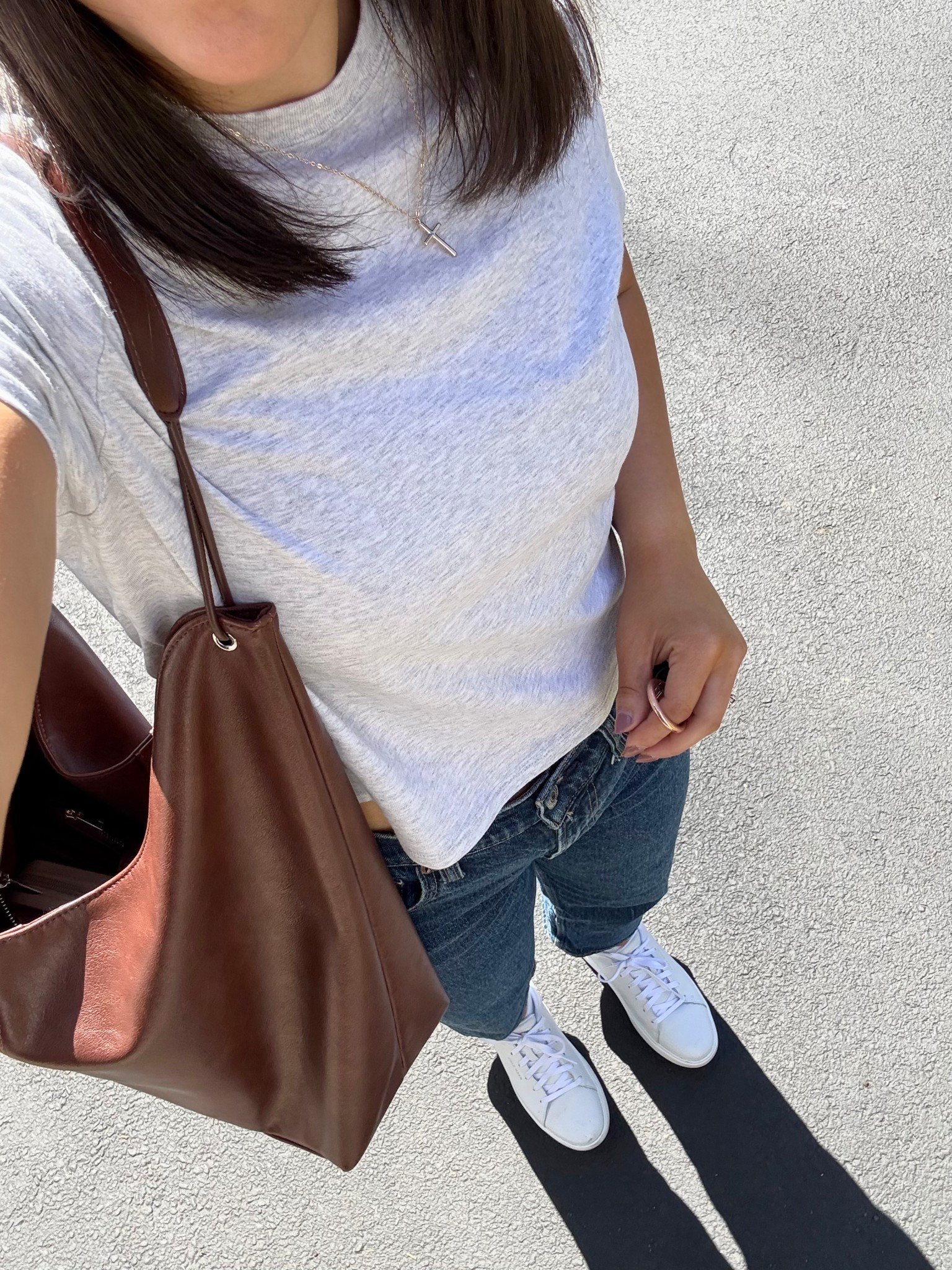 Casual spring ootd! Best basic tees and the best petite friendly cropped jeans! Wearing size xs tee, 26 short jeans. Sneakers are true to size and super comfy!

For reference I am:
5ft, 120lbs, 26” waist

Spring outfits
Petite outfits
Casual outfits
Basics
Neutral outfit 
Petite jeans
White sneakers
90s outfit
Mom outfit

@abercrombie
#abercrombiepartner

#LTKSaleAlert #LTKPetite #LTKSeasonal