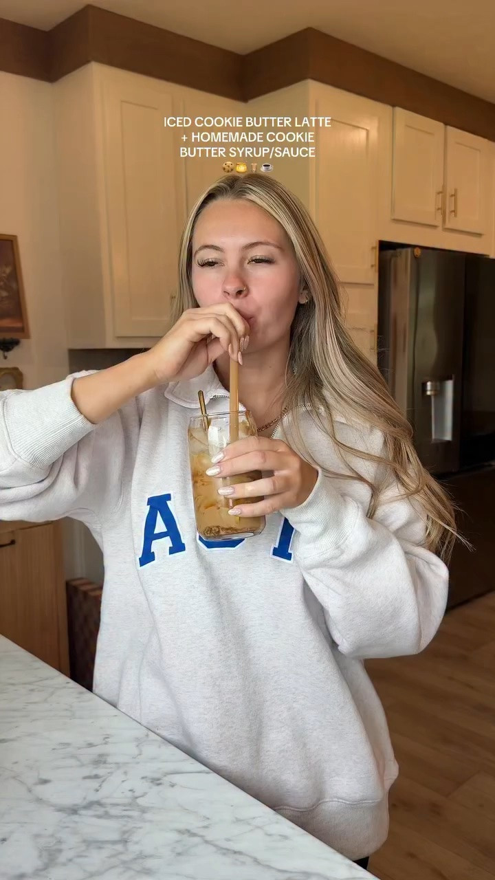 I’m honestly so surprised at how quick & easy making homemade sauce/syrup was! #cookiebutterlatte #homemadesyrup #athomecoffee All I did was
 •1/2c brown sugar 
 •1c water 
 •1/2c cookie butter 
 •tad of vanilla
 •dash of salt

#LTKfoodie #LTKHome