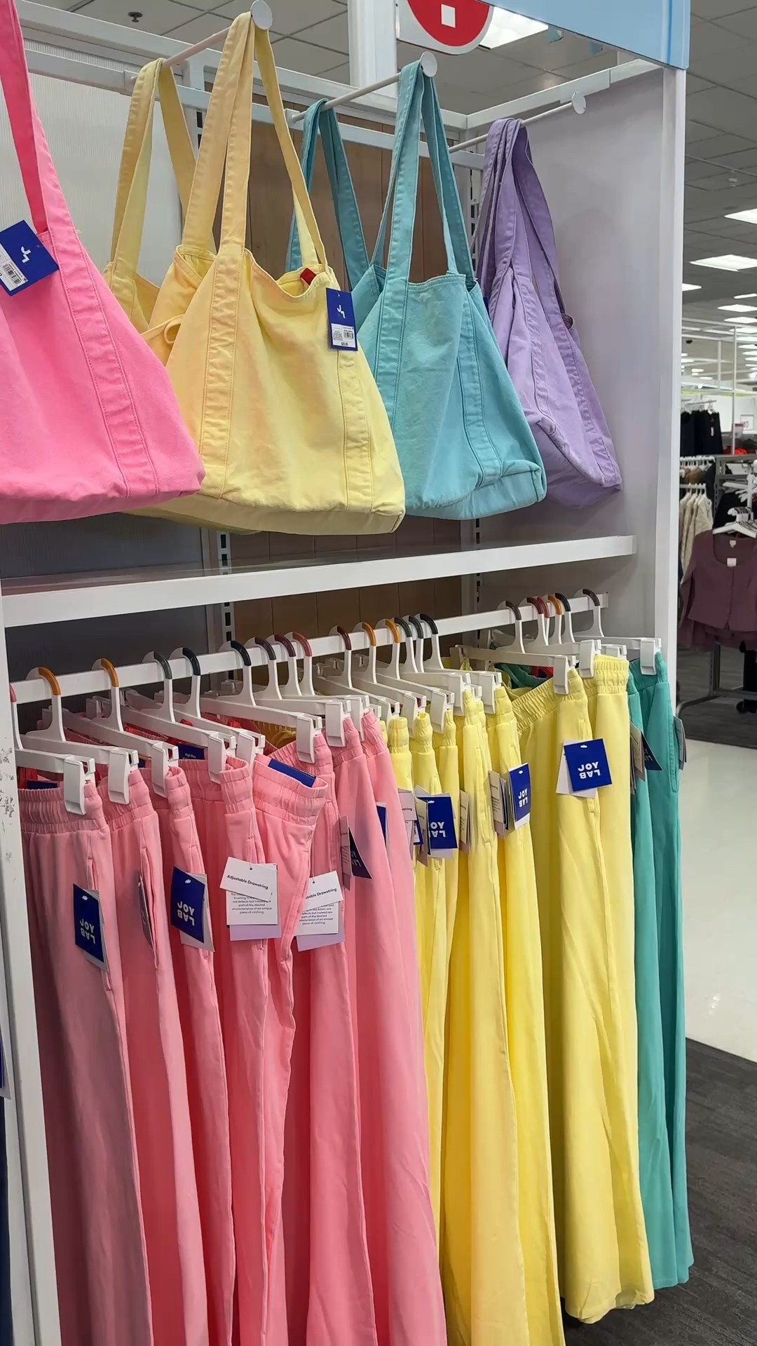 Love this line from JoyLab!

The cutest activewear!! 

Gifts for her, tote bags, activewear, vests 

#LTKFindsUnder50 #LTKHoliday #LTKGiftGuide