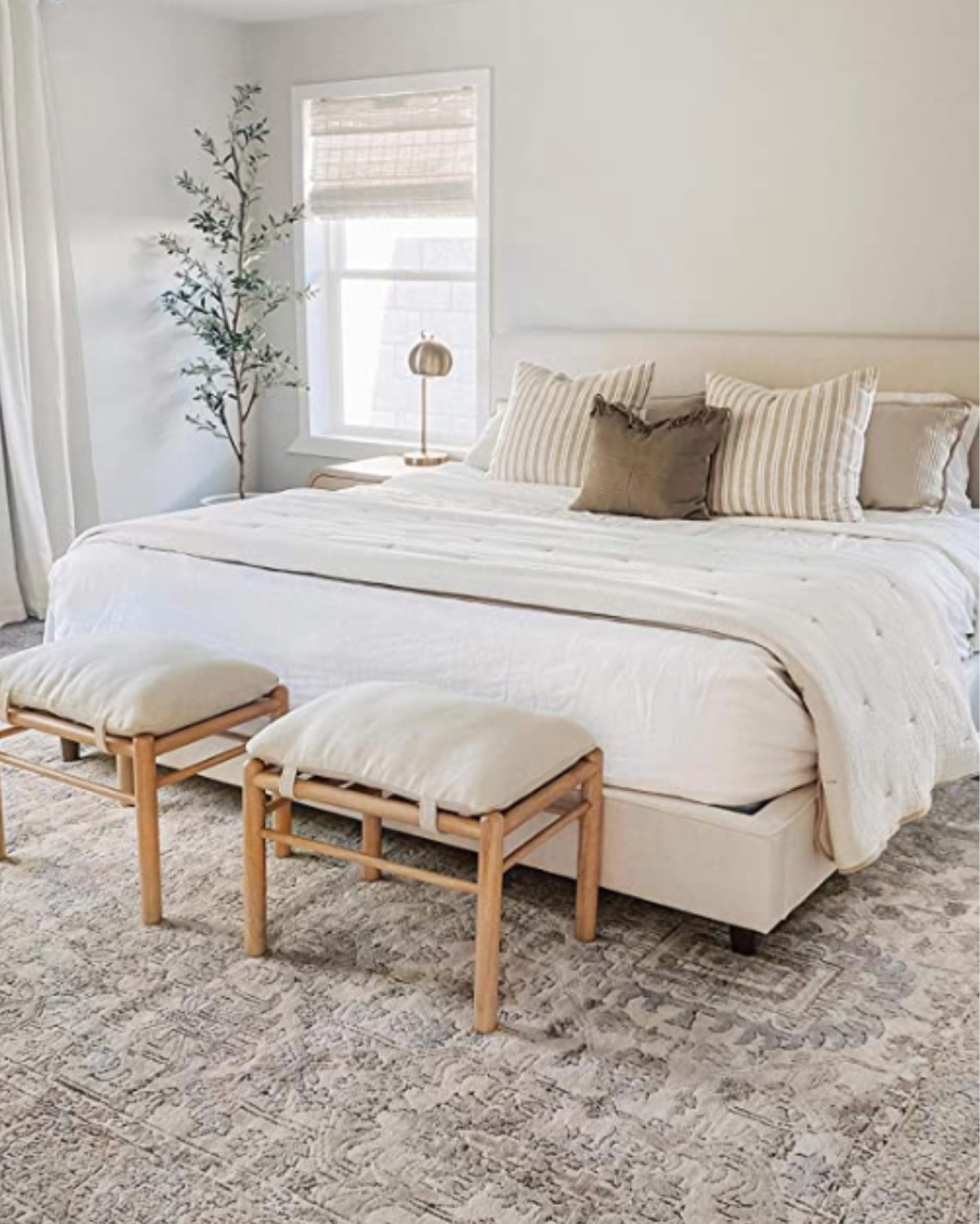 This gorgeous rug is currently on an Amazon deal! It comes in multiple size options 👏🏼


Amazon, Amazon home, rug, runner, rug pad, budget friendly rug, area rug, Turkish rug, Persian rug, oriental rug, natural fiber rug,  neutral rug, Amazon rug, living room, bedroom, dining room, entryway, hallway 

#LTKstyletip #LTKhome #LTKsalealert