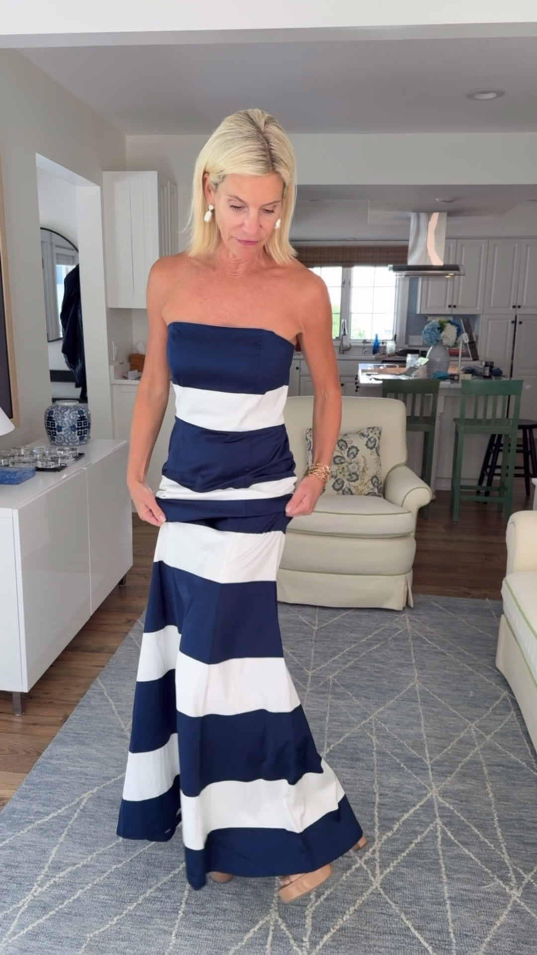 Wedding guest dress that is insanely amazing 

Strapless dress - yes -but very user-friendly.

#LTKOver40 #LTKootd #LTKTravel