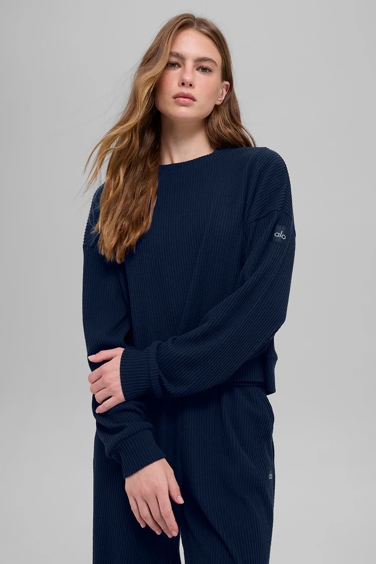 Muse Crew Neck Pullover | Alo Yoga (US)